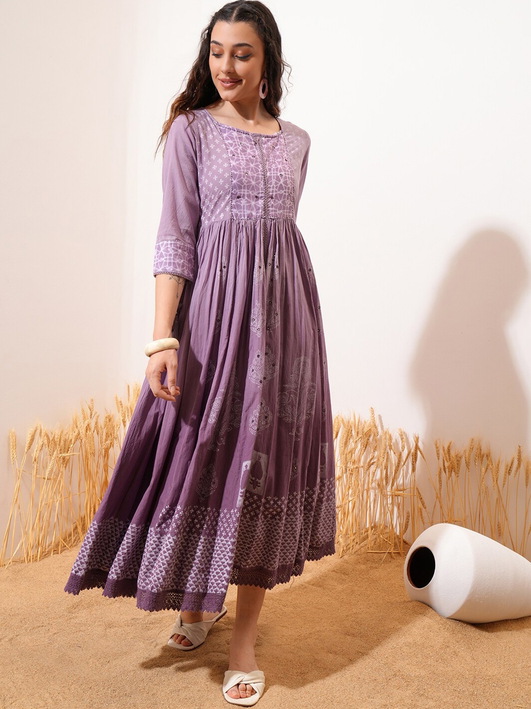 

Vishudh Ethnic Motifs Printed Fit & Flare Maxi Dress, Rose