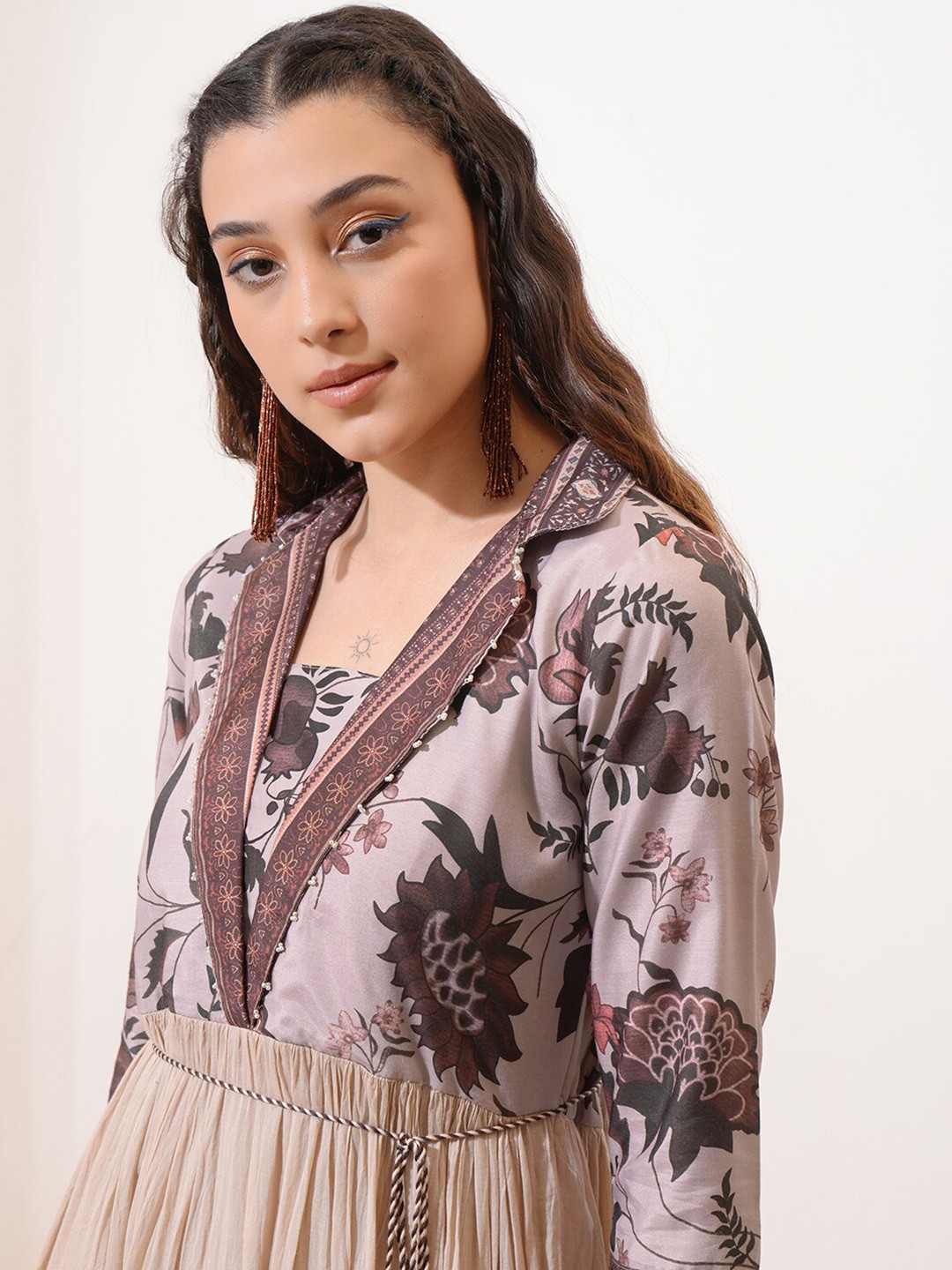 

Vishudh Brown Colourblocked Gathered Tiered Cotton Midi A-Line Dress With Belt