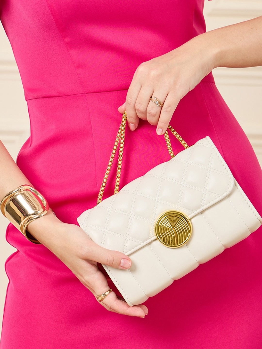 

Styli Chain Diamond Quilted Handheld Bag, White