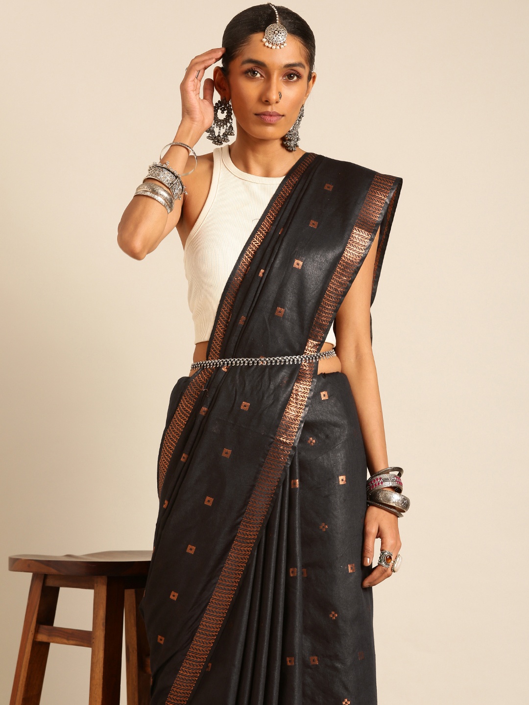 

Taavi Woven Design Bhagalpuri Saree, Black