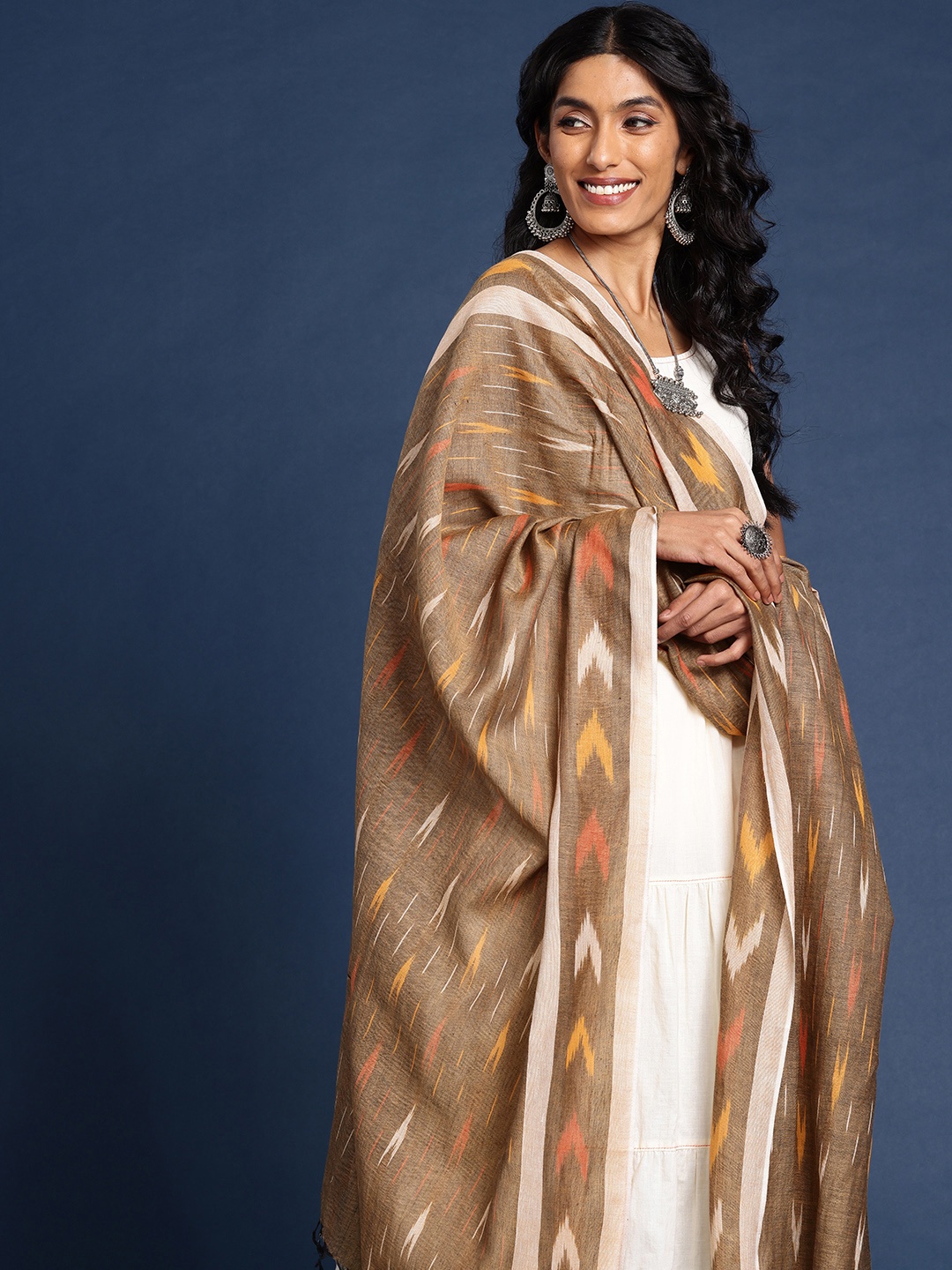 

Taavi Woven Design Ikat Handloom Dupatta, Brown