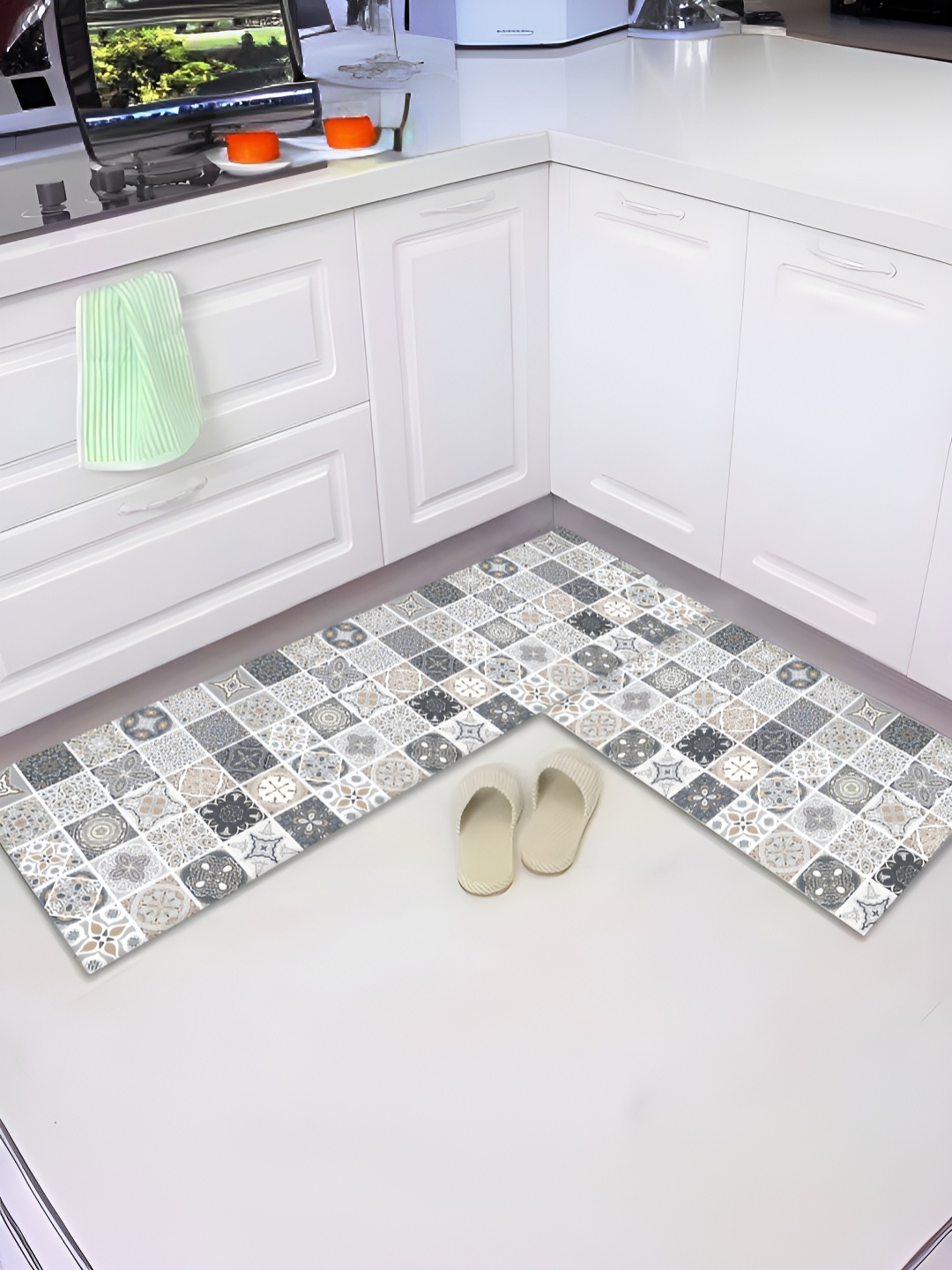 

UMAI Grey & White 2 Pieces Ethnic Motifs Printed Anti Skid Kitchen Runners