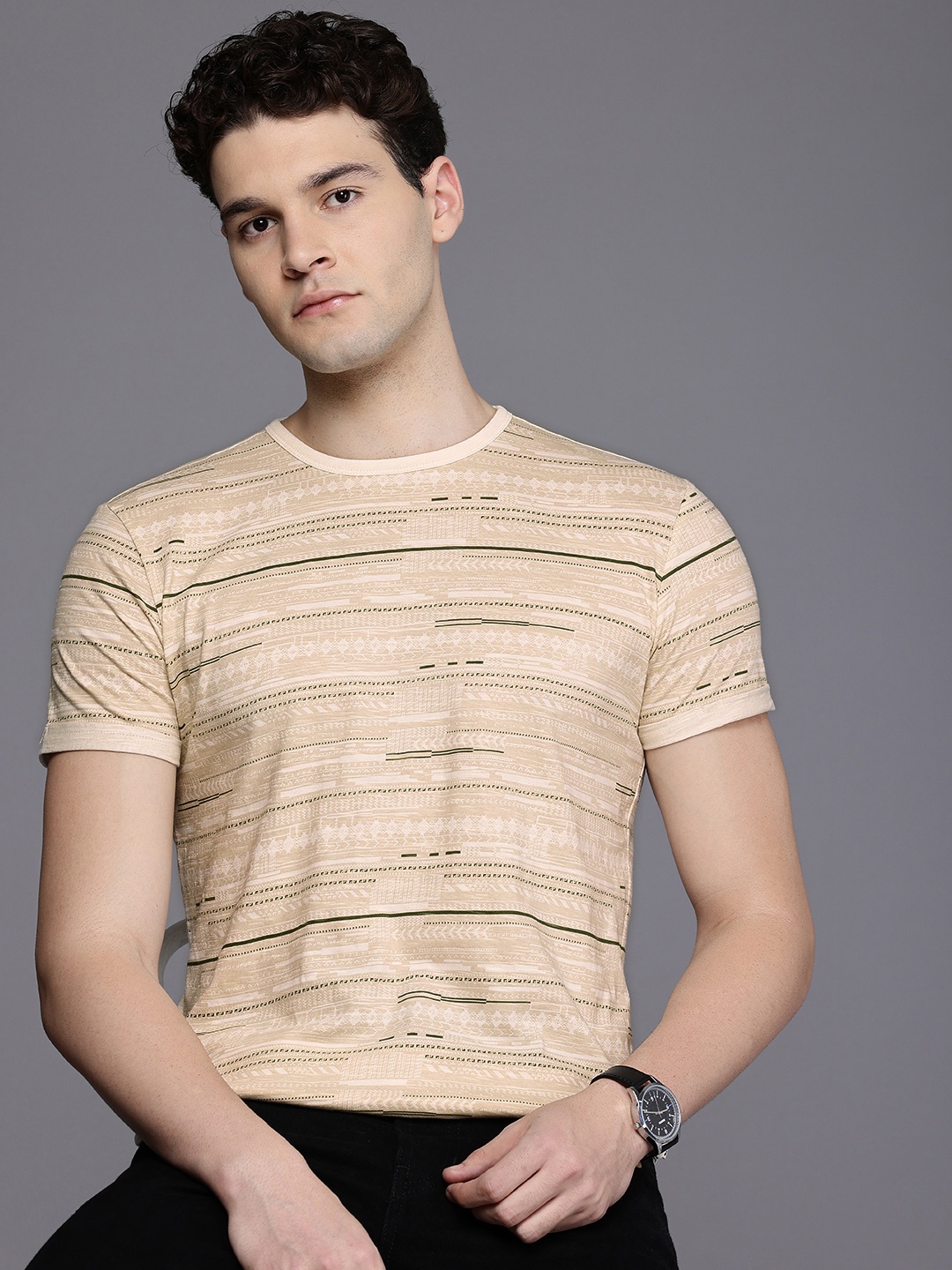 

Louis Philippe Jeans Printed Pure Cotton Slim Fit T-shirt, Beige