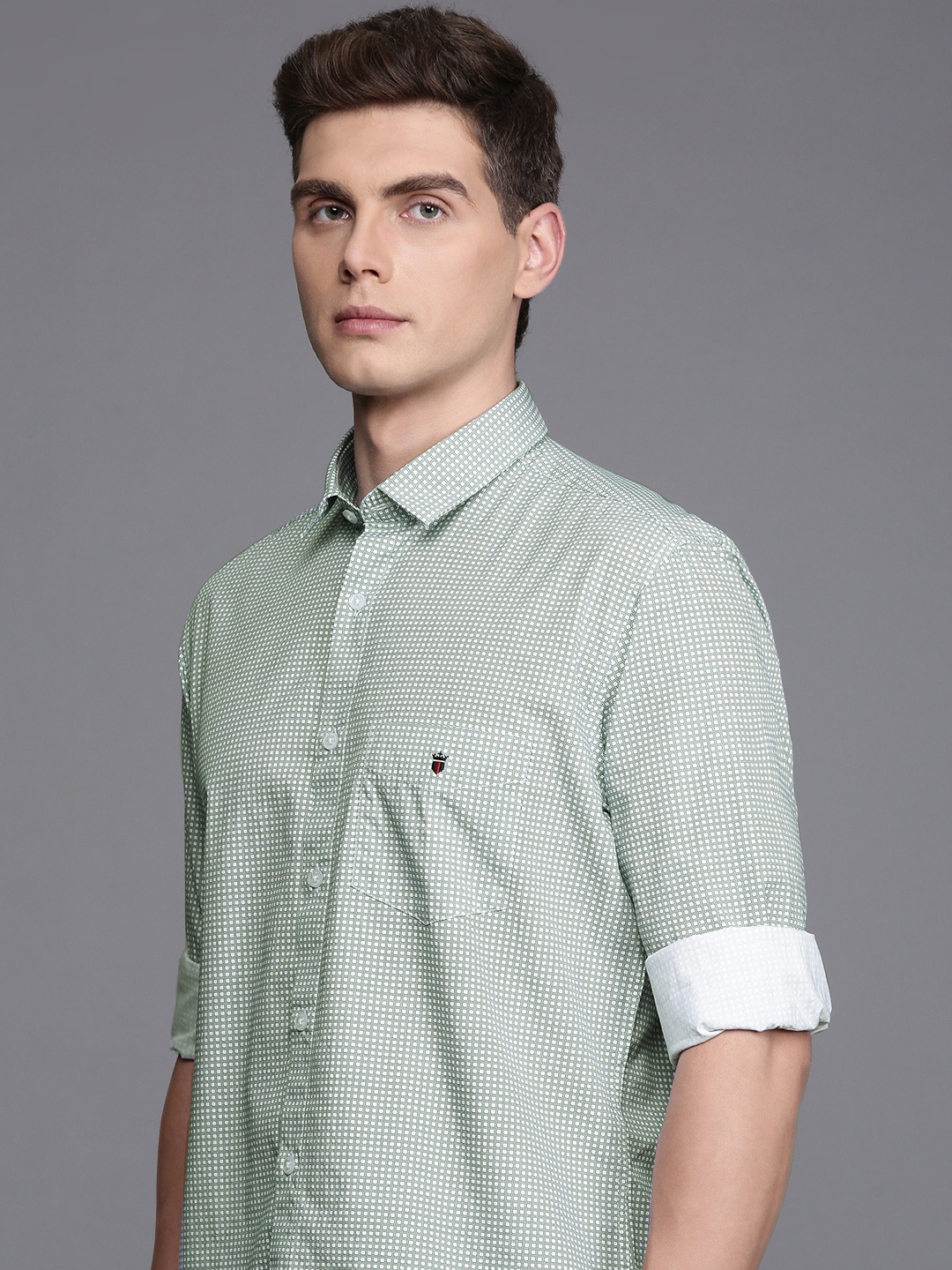 

Louis Philippe Sport Pure Cotton Slim Fit Opaque Printed Casual Shirt, Green