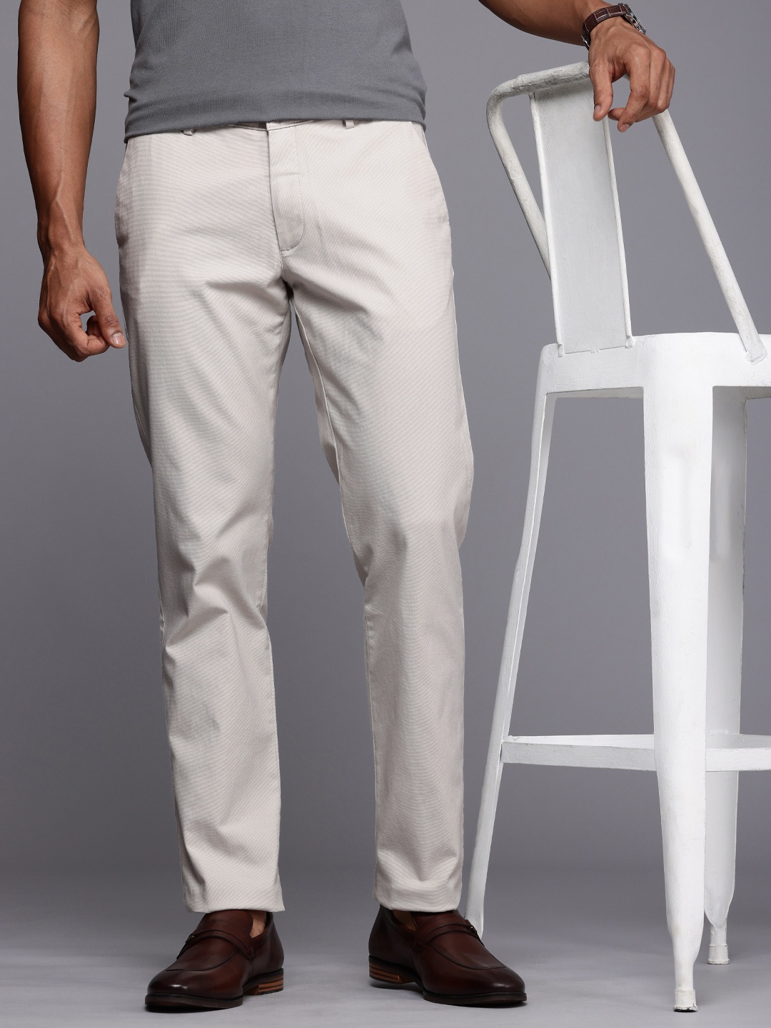 

Louis Philippe Sport Men Tapered Fit Smart Casual Trousers, Grey
