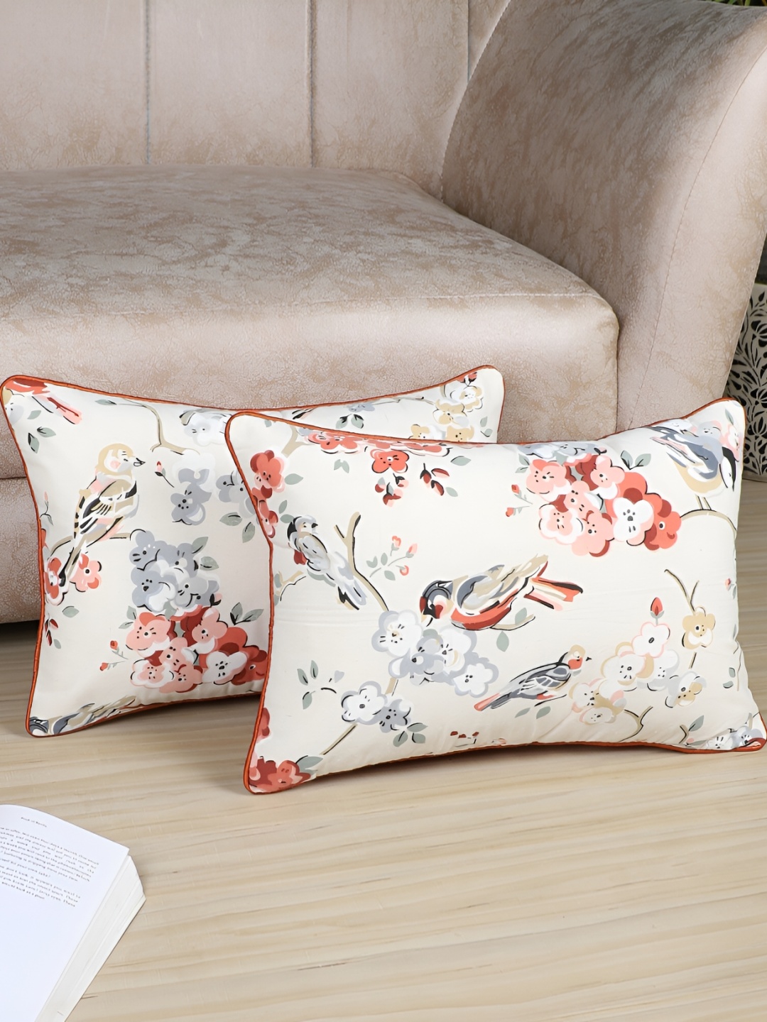 

MFD HOME FURNISHING White & Red 2 Pieces Floral Rectangle Cotton Cushion Covers