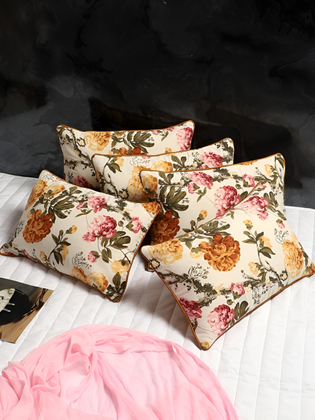 

MFD HOME FURNISHING Beige & Brown 5 Pieces Floral Cotton Rectangle Cushion Covers