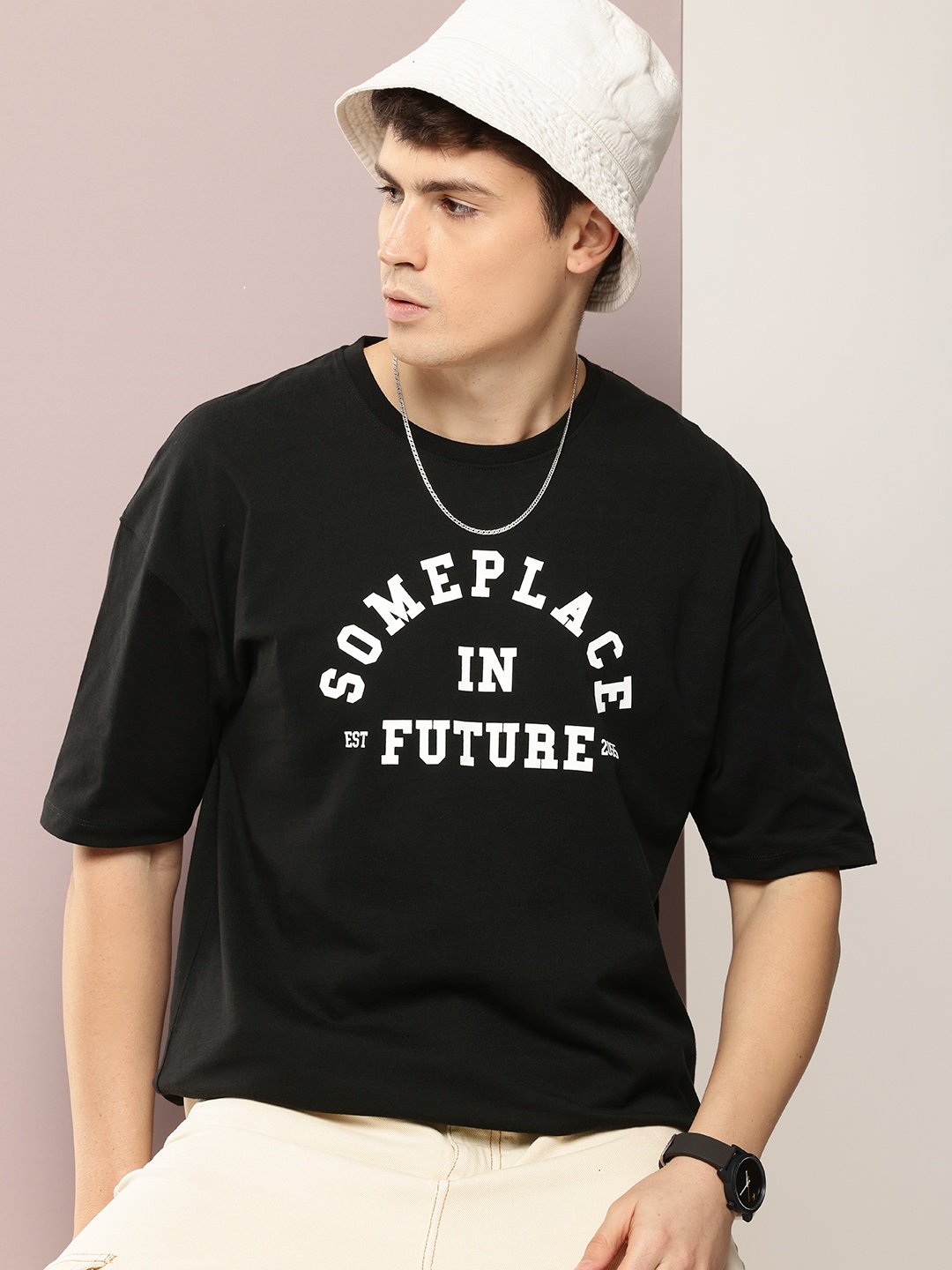 

Kook N Keech Men Typography Printed Drop-Shoulder Sleeves Oversized T-shirt, Black