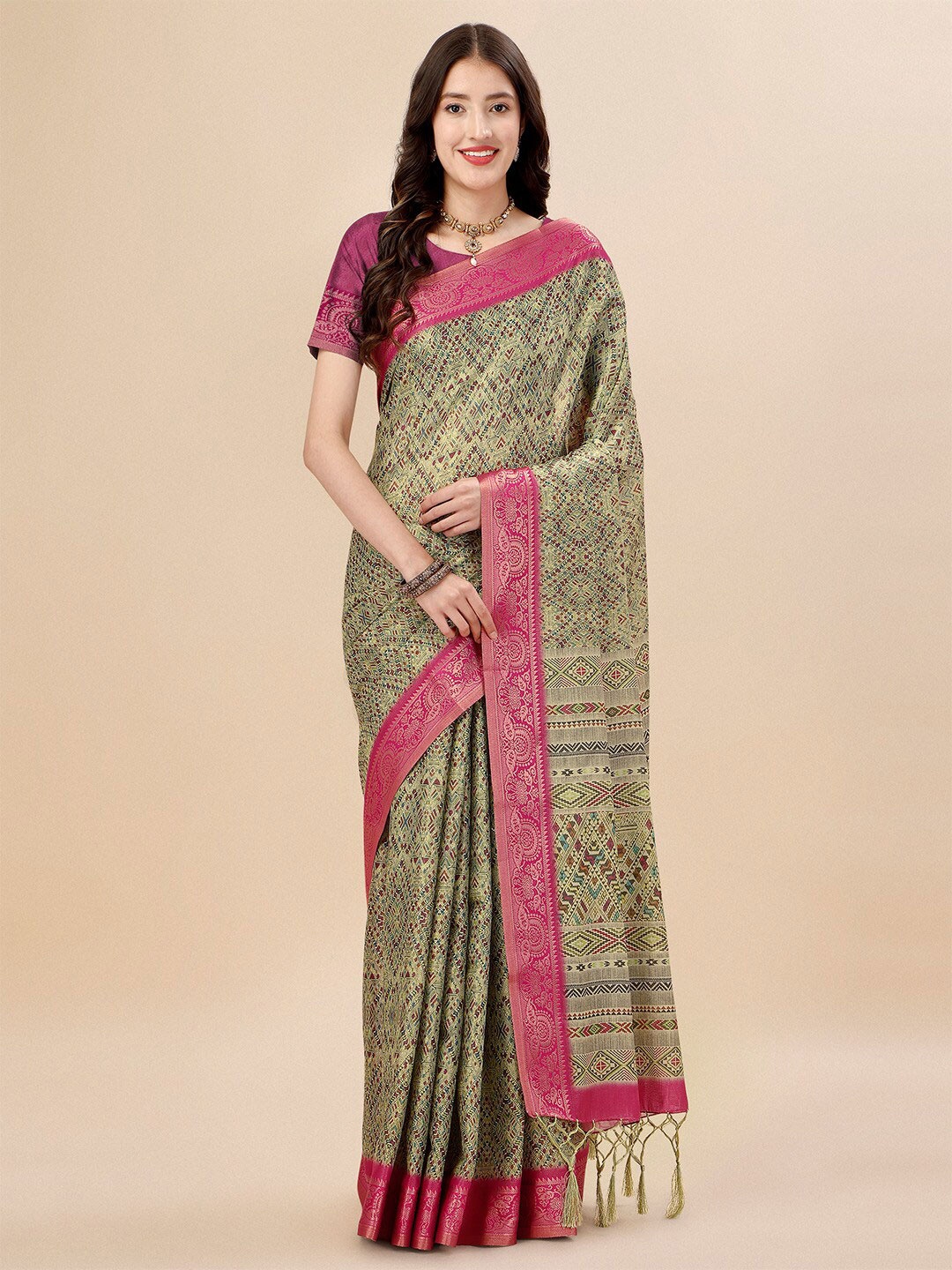 

Ishin Ethnic Motifs Silk Blend Kanjeevaram Saree, Green