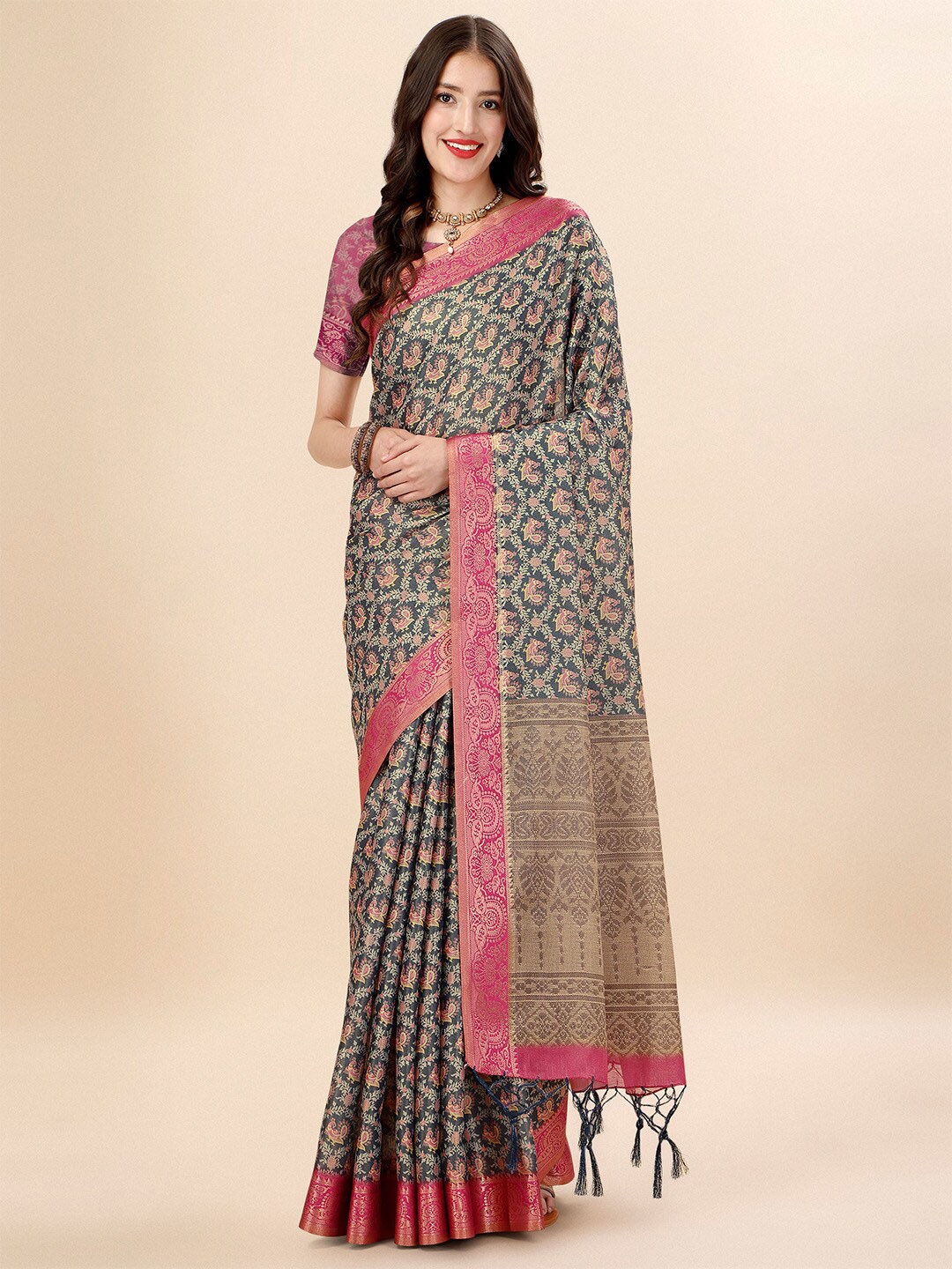 

Ishin Ethnic Motifs Silk Blend Kanjeevaram Saree, Green