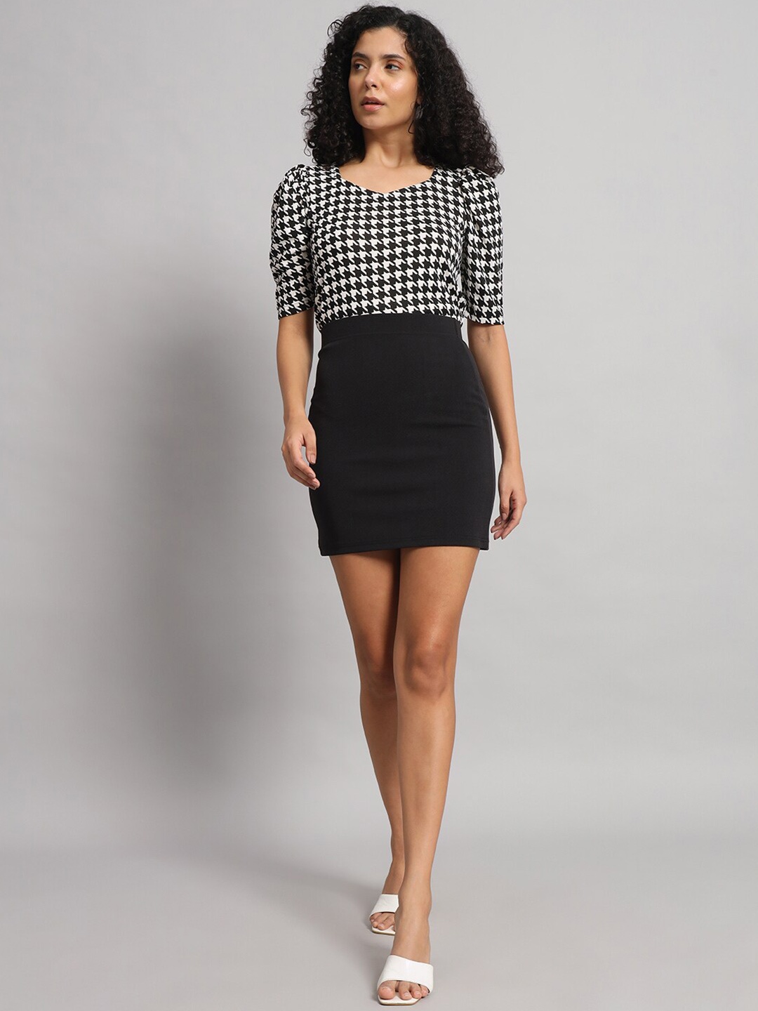 

Dream Beauty Fashion Printed Top & Skirt Co-Ords Set, Black