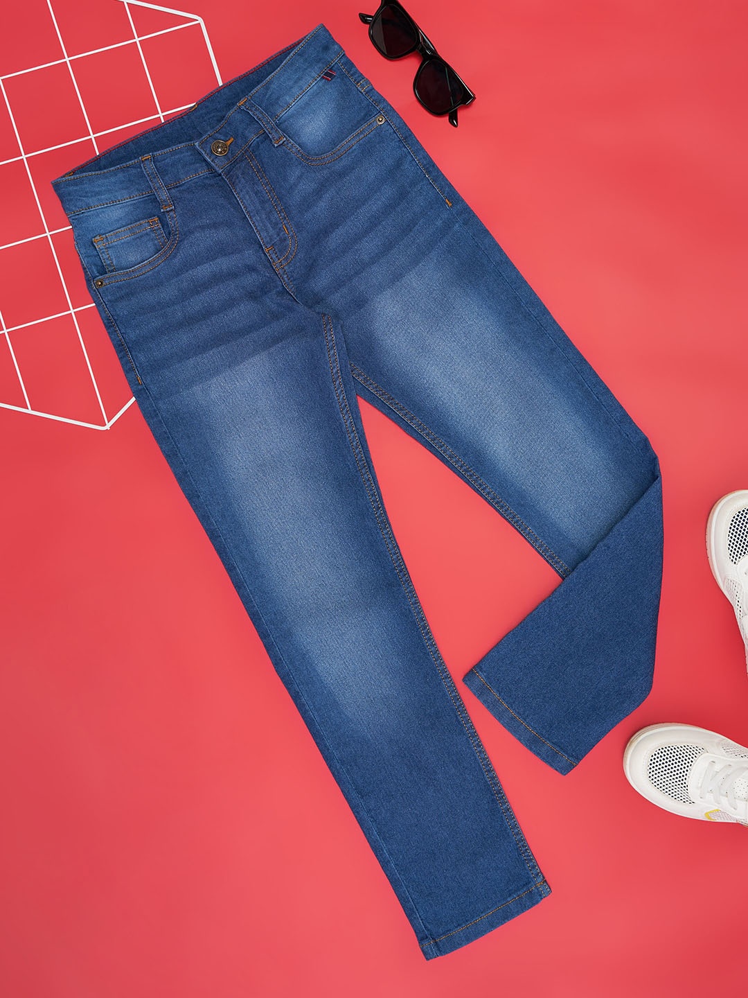 

Pantaloons Junior Boys Slim Fit Low Distress Heavy Fade Jeans, Blue
