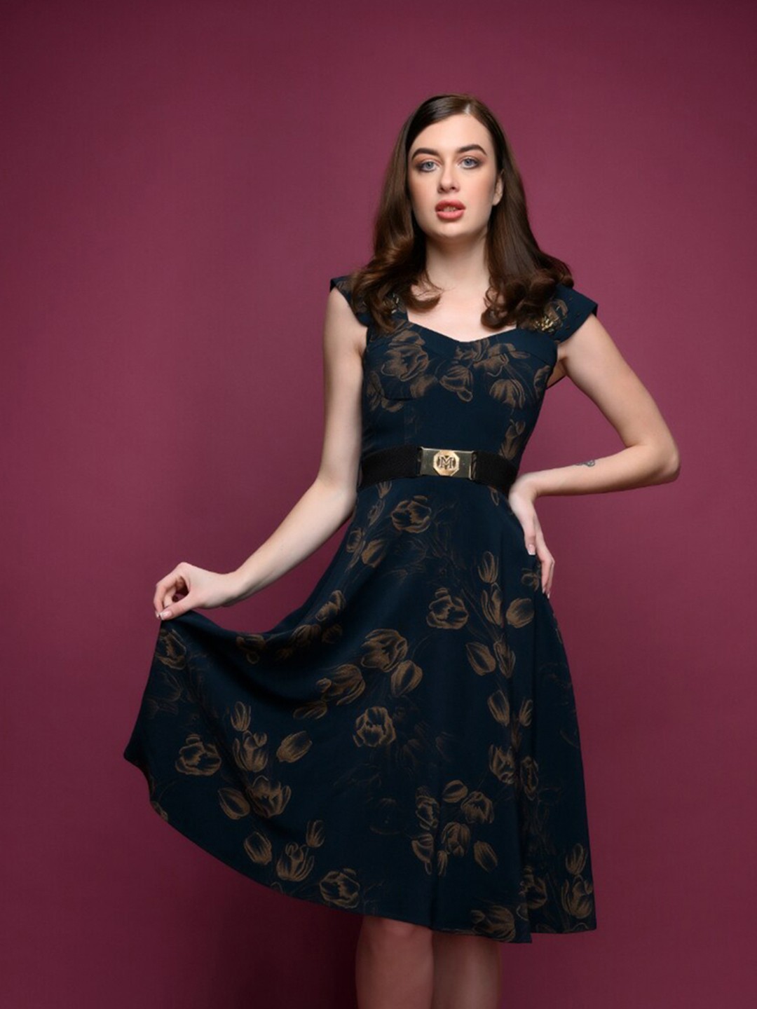 

MEEAMI FASHION Floral Print Sweetheart Neck Cap Sleeves Silk A-Line Dress, Green
