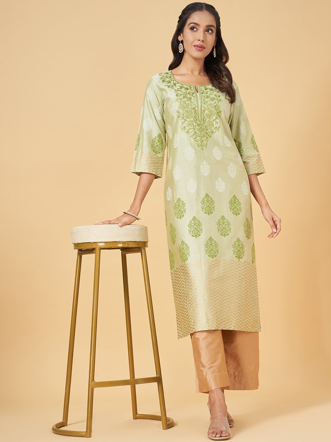 

RANGMANCH BY PANTALOONS Ethnic Motifs Embroidered Gotta Patti Straight Kurta, Green