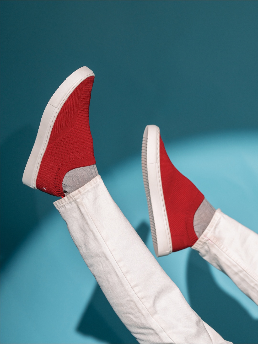 

YOHO Men FreeStep Slip on Casual Shoes, Red