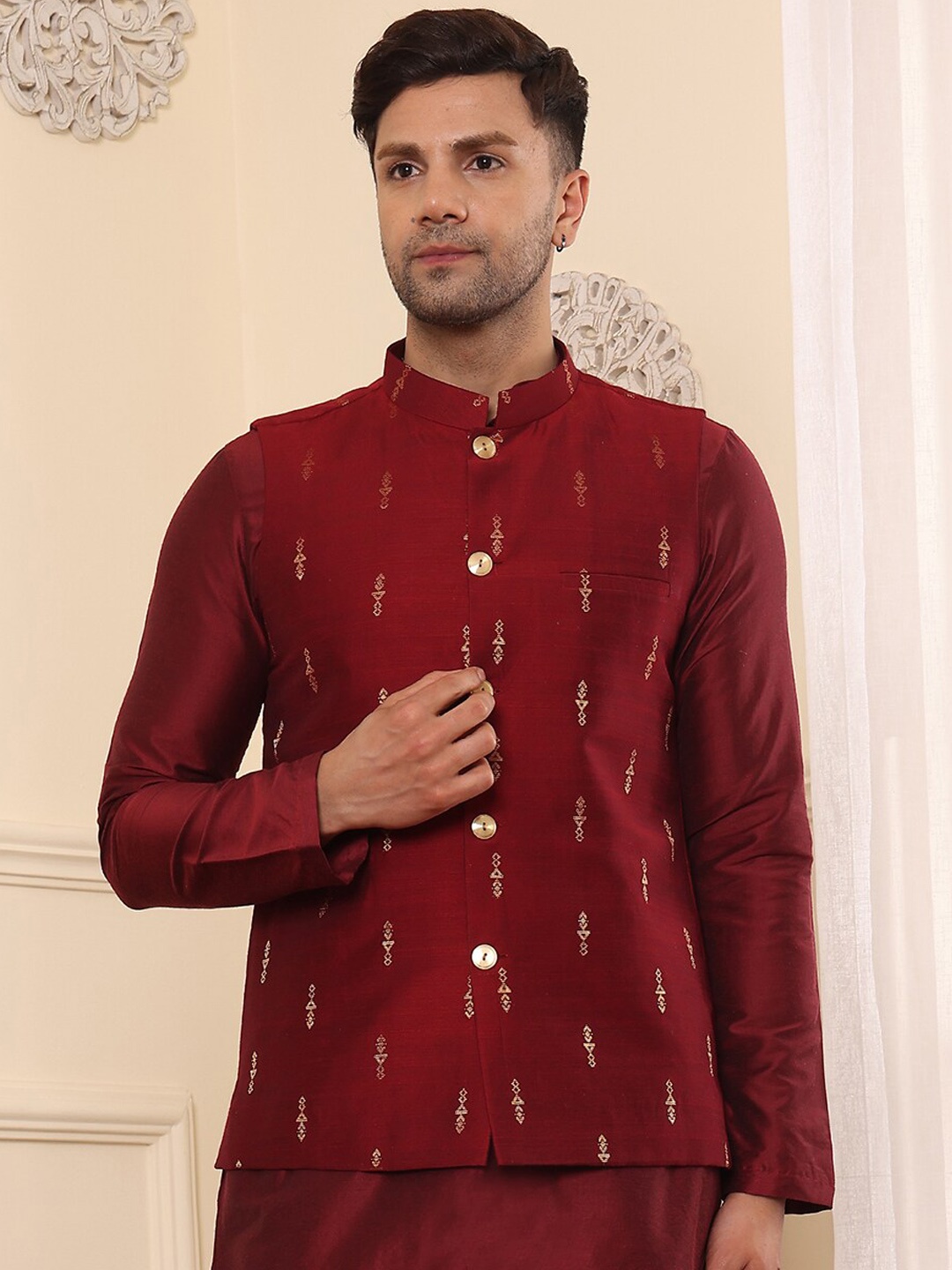 

DEYANN Woven Design Mandarin Collar Nehru Jacket, Red