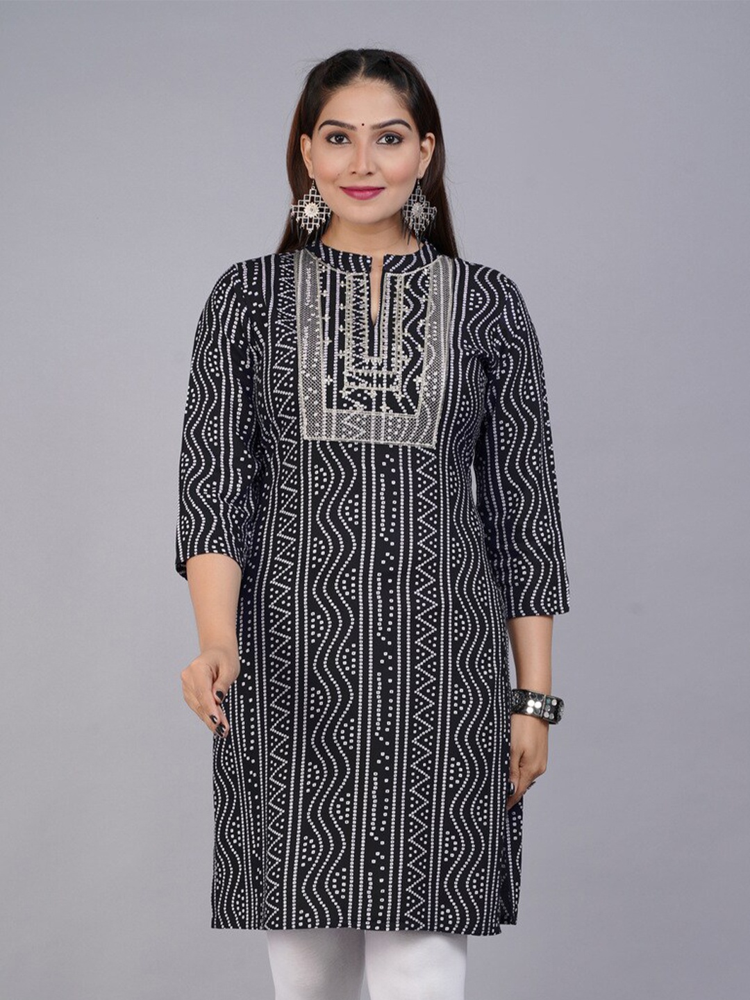 

Pinkblock Bandhani Printed Mandarin Collar Embroidered Straight Kurta, Black