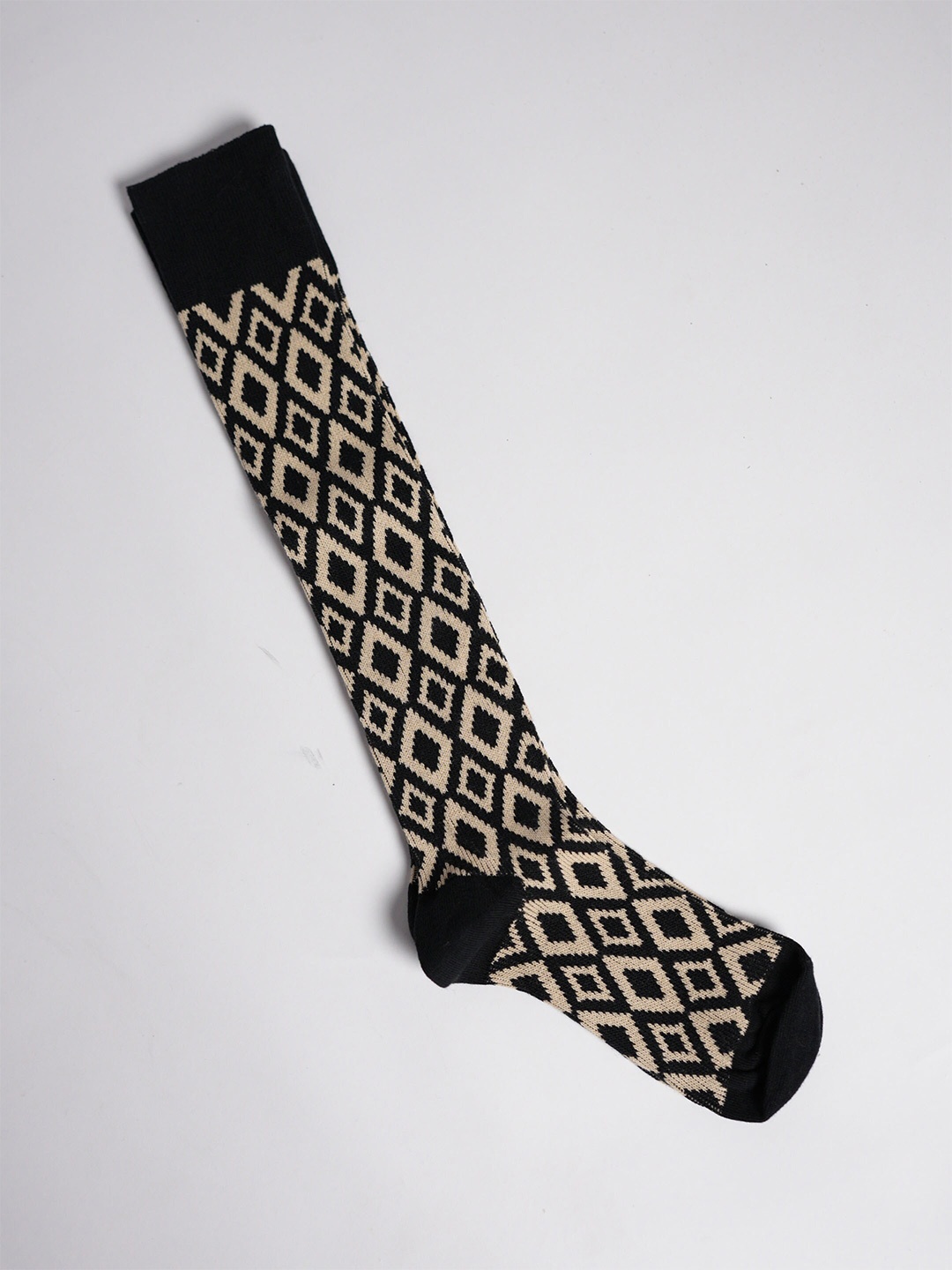 

Theater Women Patterned Cotton Calf Length Socks, Black