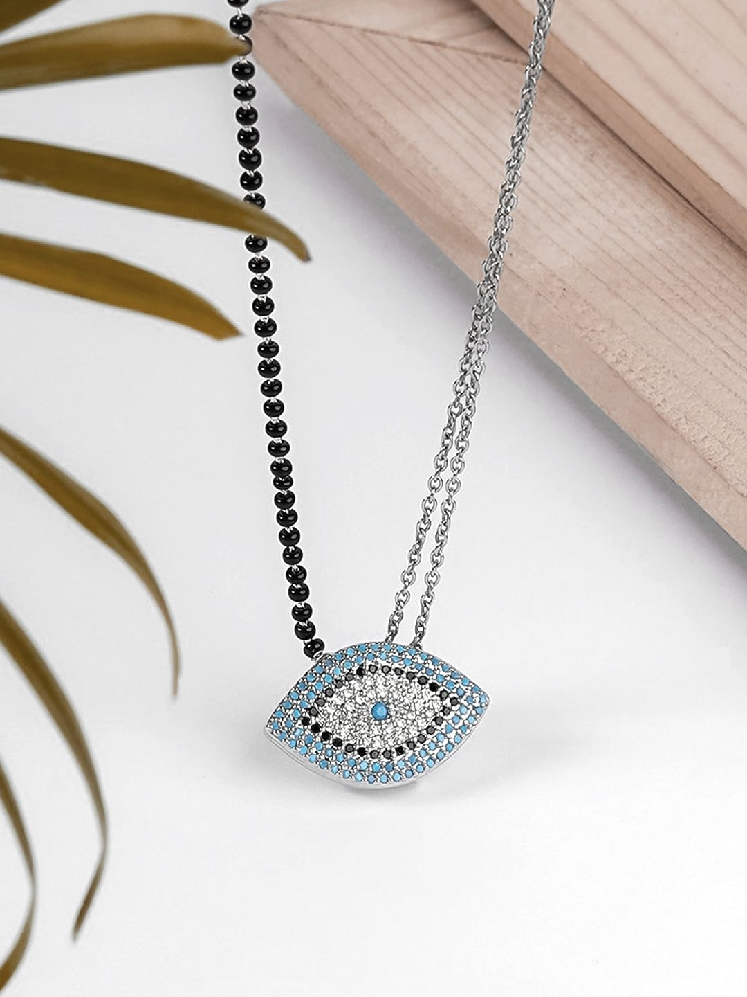 

SWASHAA Silver-Plated Stones and Beads Peril Mangalsutra