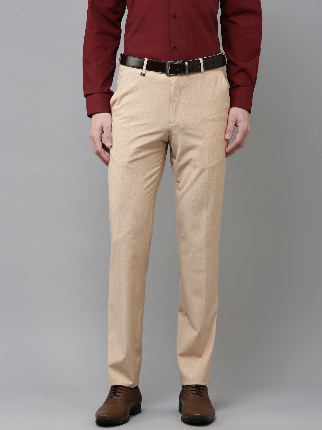 

Van Heusen Men Slim Fit Formal Trousers, Beige