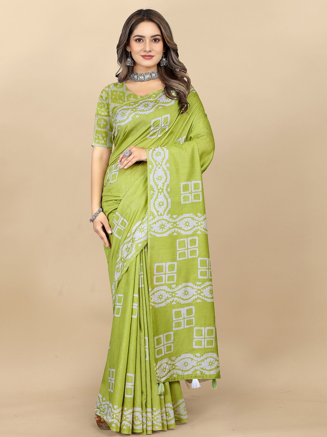 

Mitera Women's Batik Pure Cotton Saree With Blouse Piece, Olive