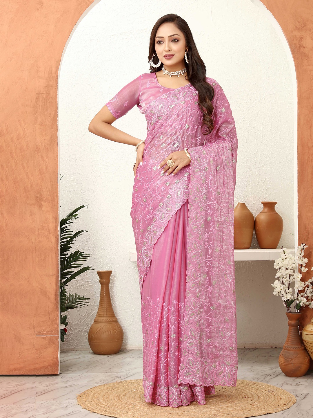 

Tankori Floral Embroidered Poly Chiffon Saree, Pink