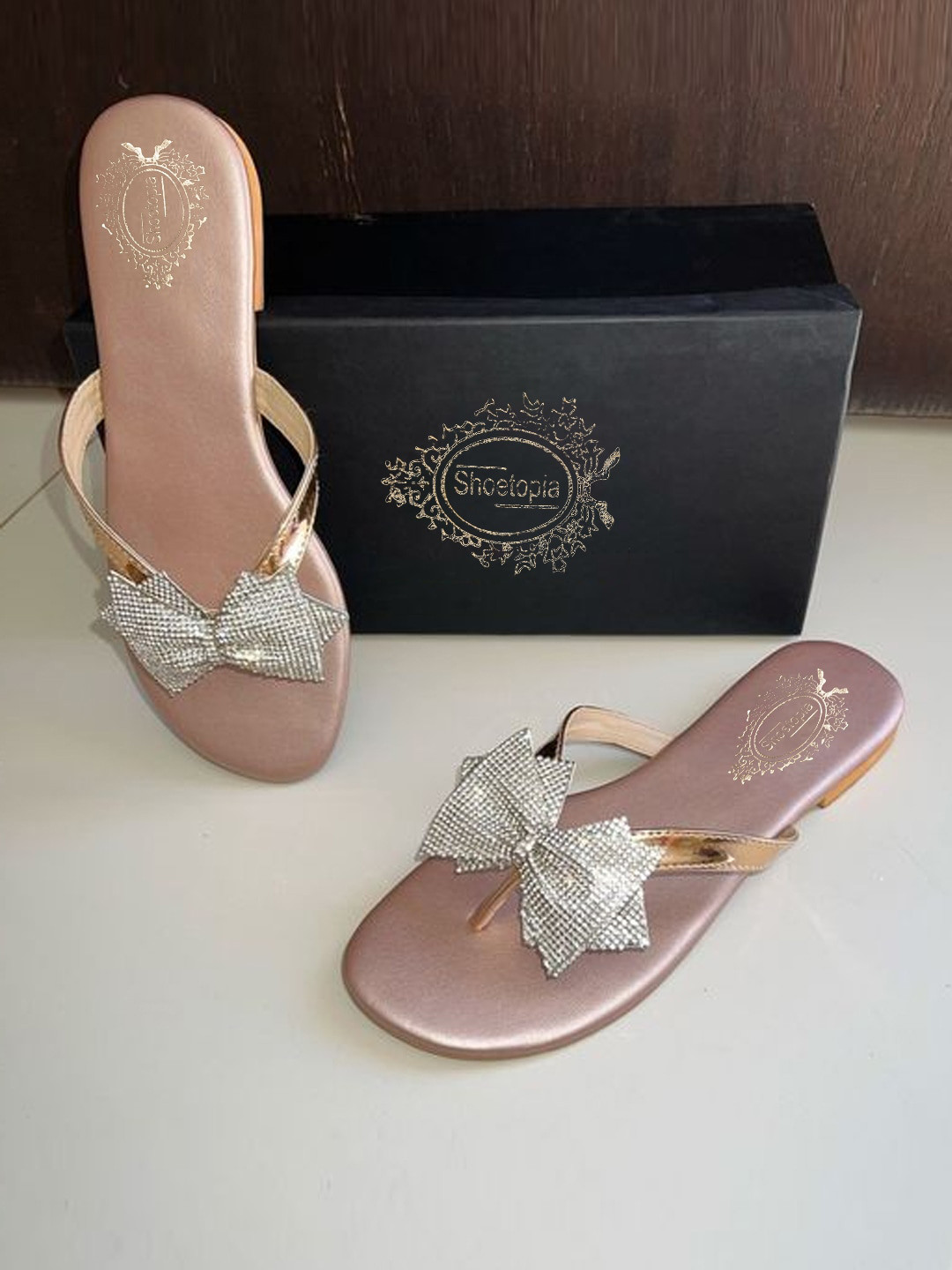 

Shoetopia Girls Embellished Open Toe Flats with Bows, Rose
