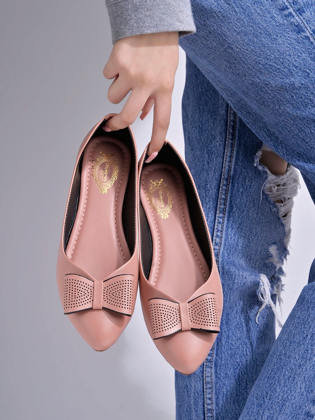 

Shoetopia Girls Bow Detail Ballerinas, Peach