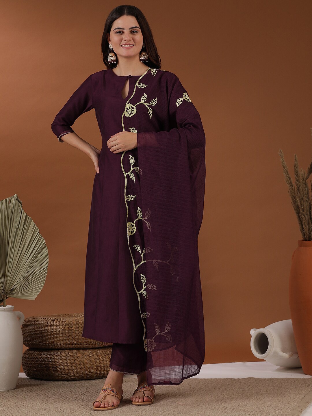 

Inddus Floral Thread Embroidered Straight Kurta With Trouser & Dupatta, Mauve