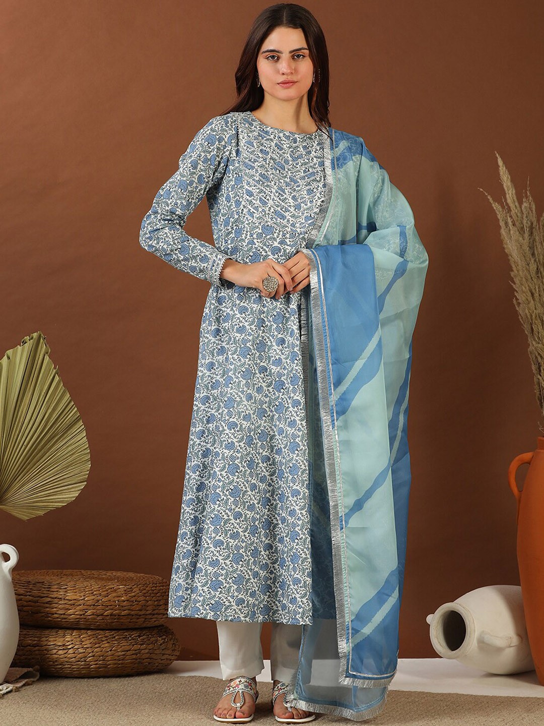 

Inddus Floral Printed Round Neck Anarkali Kurta with Trousers & Dupatta, White