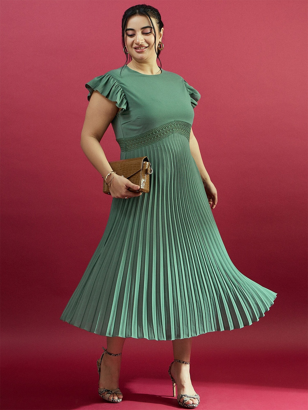 

CURVE BY KASSUALLY Plus Size Green Flutter Sleeve Fit & Flare Midi Dress