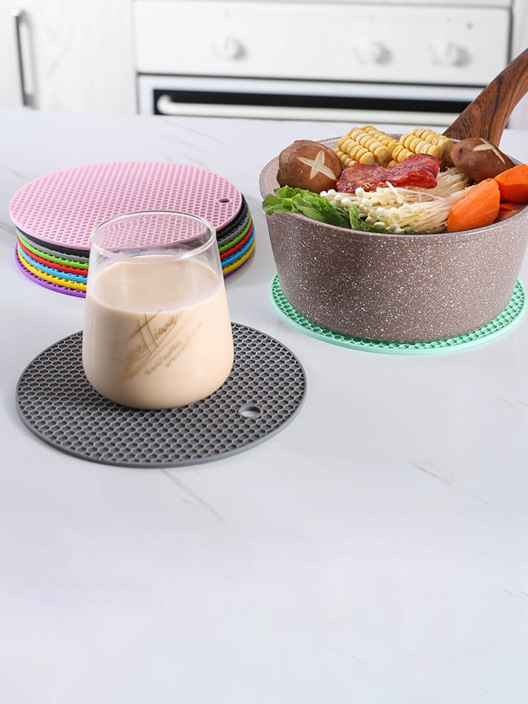 

P-Plus International Green 6-Pcs Textured Non-Slip Round Shaped Trivets
