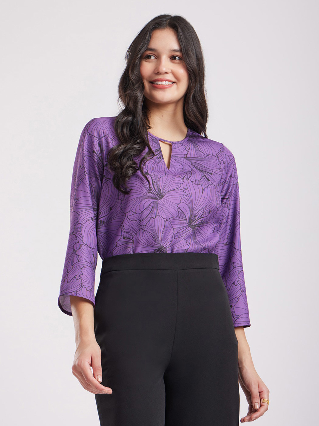 

FableStreet Floral Print Keyhole Neck Regular Top, Purple