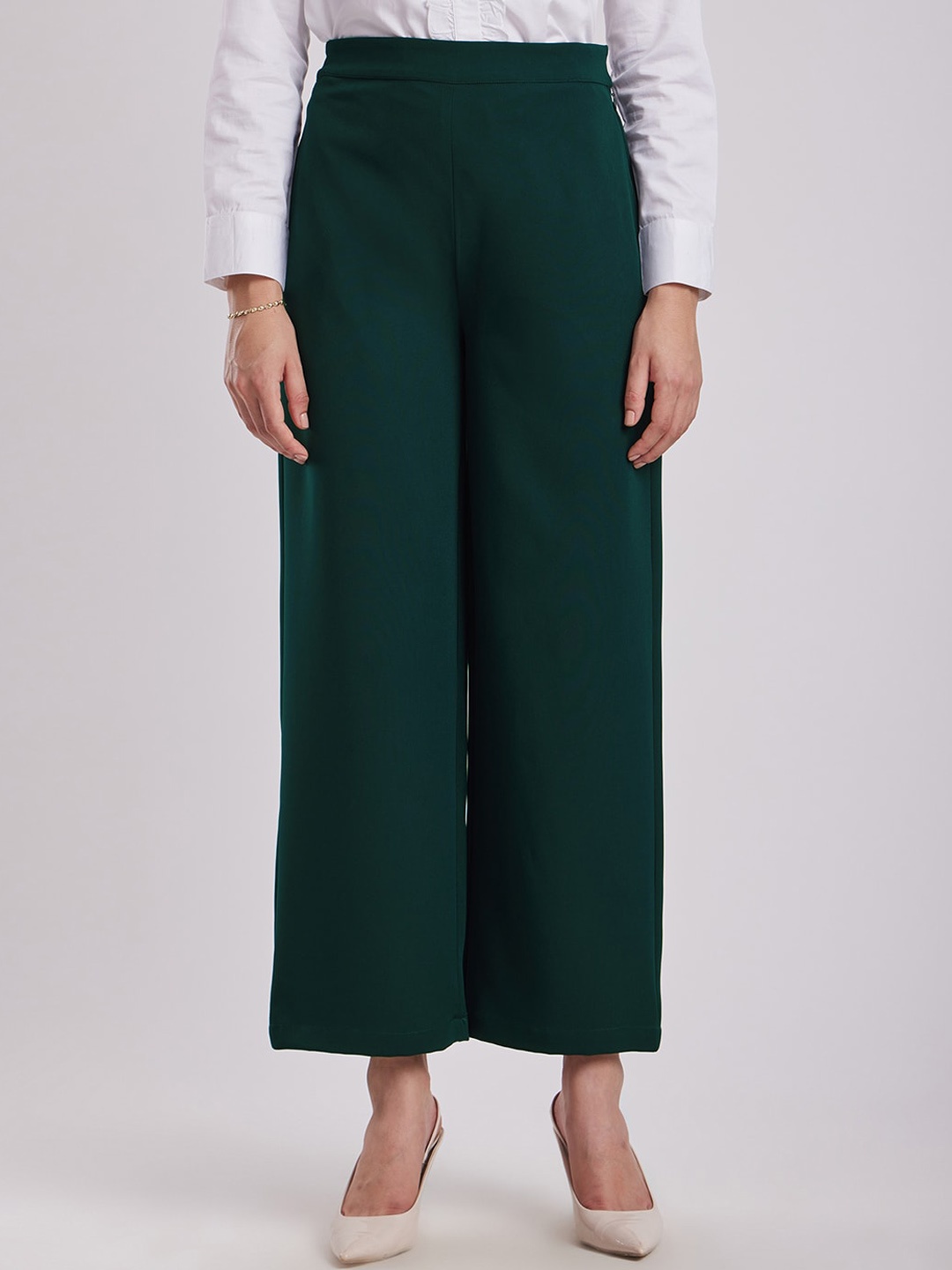 

FableStreet Women Cropped Parallel Trousers, Green