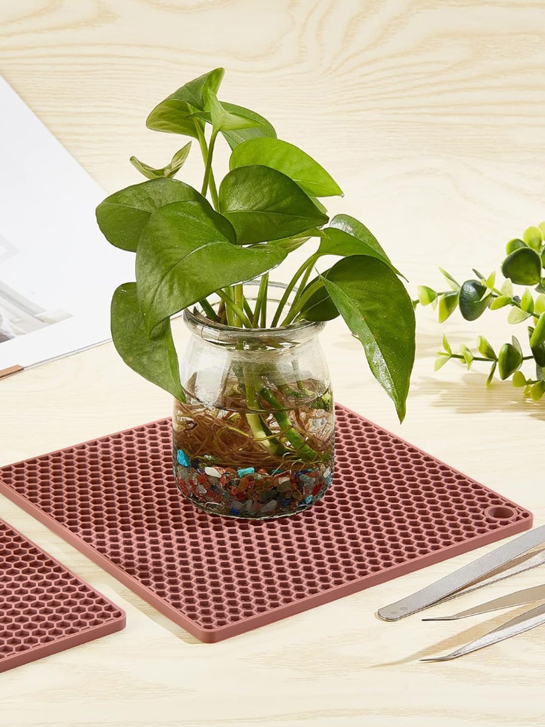 

P-Plus International Brown 6 Pcs Textured Non-Slip Trivets