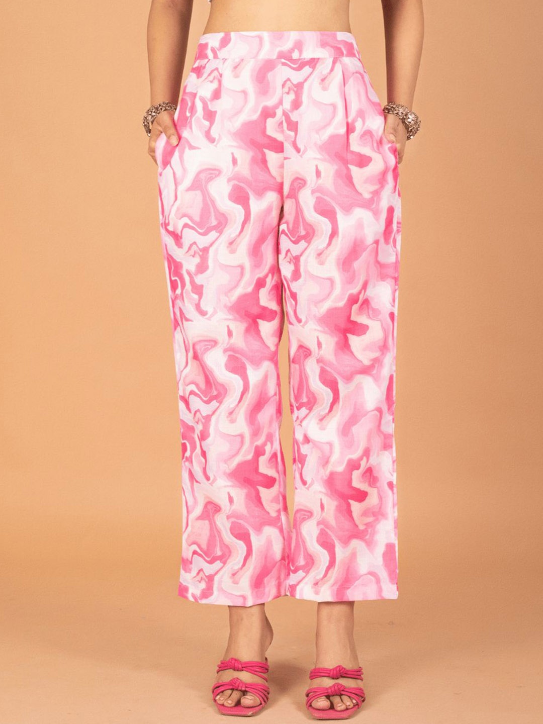 

Boholyfe Women Floral Printed Relaxed Mid-Rise Straight Fit Pleated Parallel Trousers, Pink