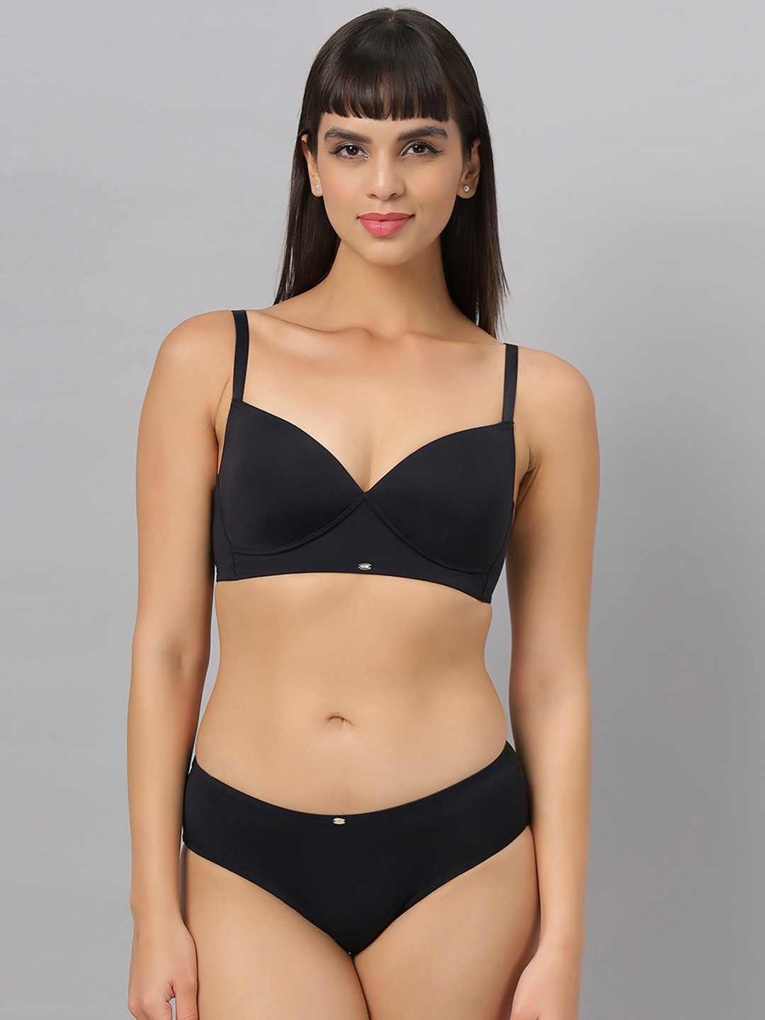 

Soie Lightly Padded Lingerie Set, Black