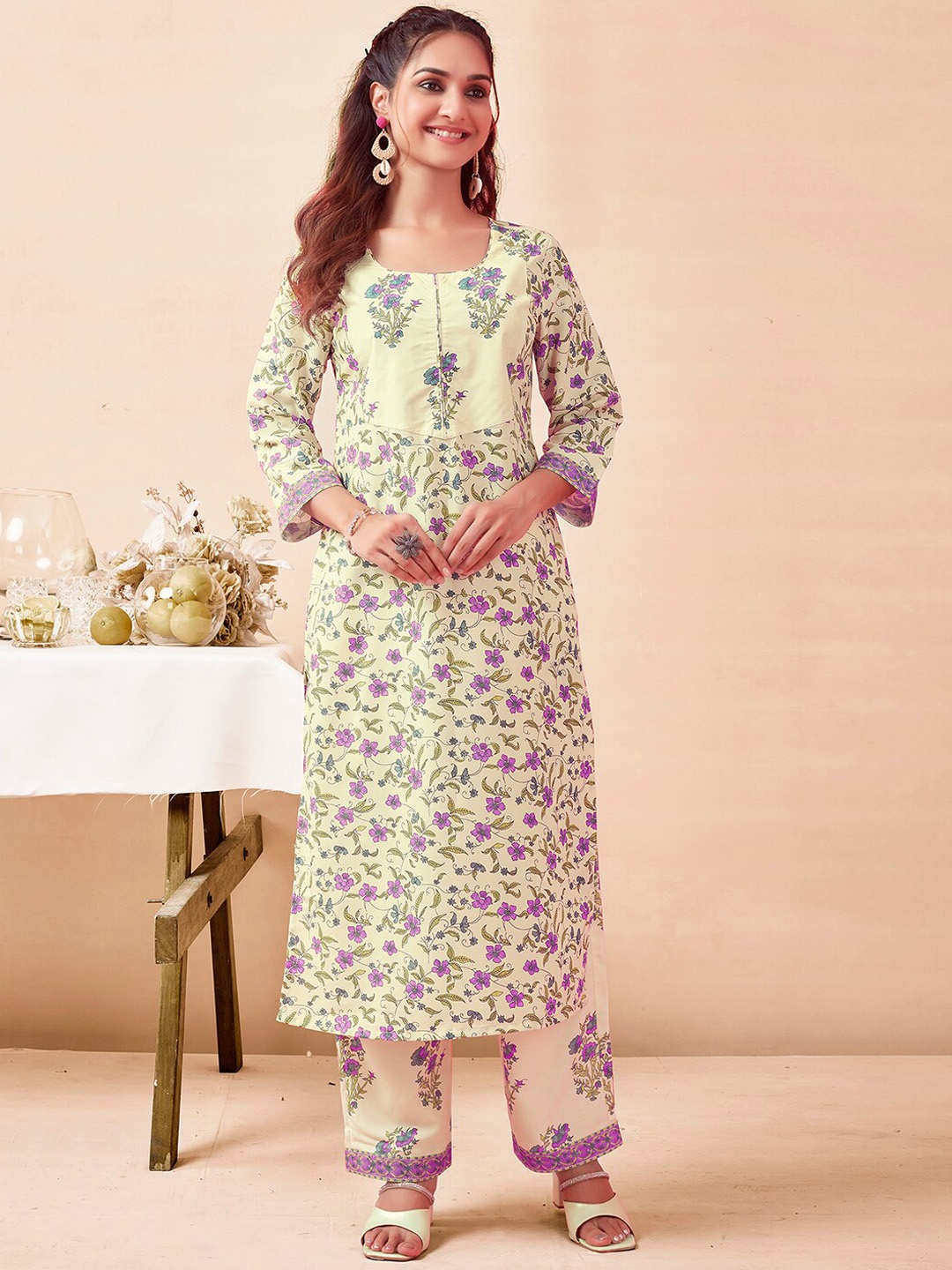 

SKYLEE Cream Floral Printed Regular Kurta with Palazzos & Dupatta