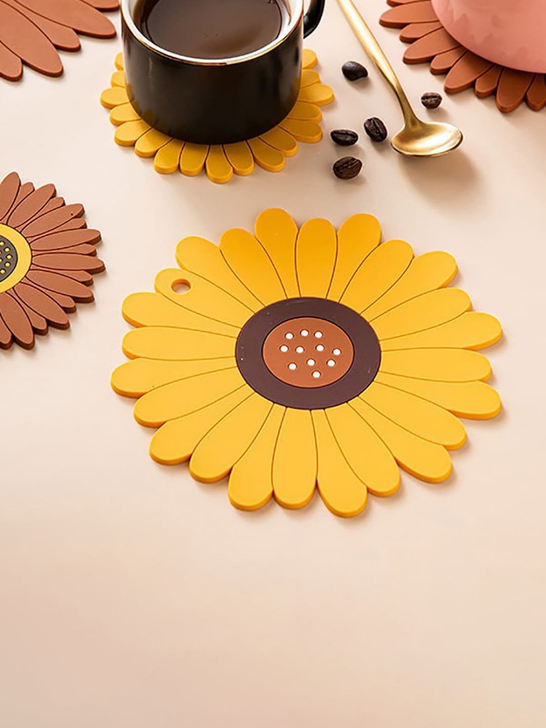 

P-Plus International Yellow & Brown 2 Pieces Floral Coasters