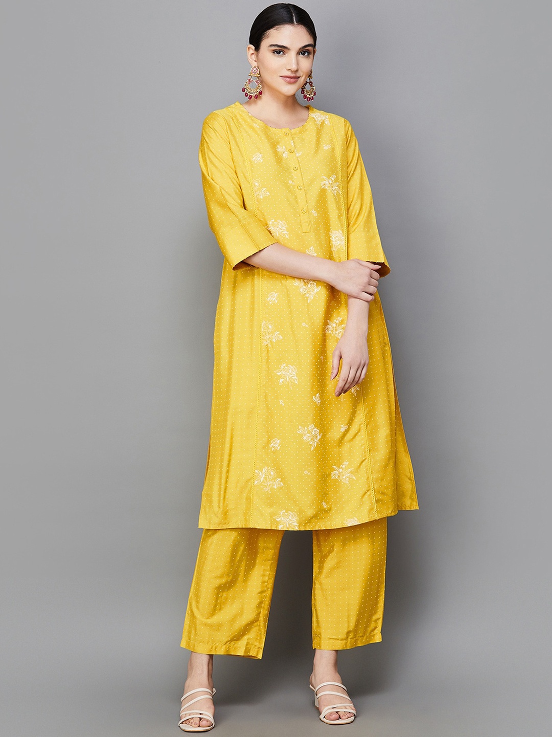 

Melange by Lifestyle Floral Printed Regular Kurta with Pyjamas, Yellow