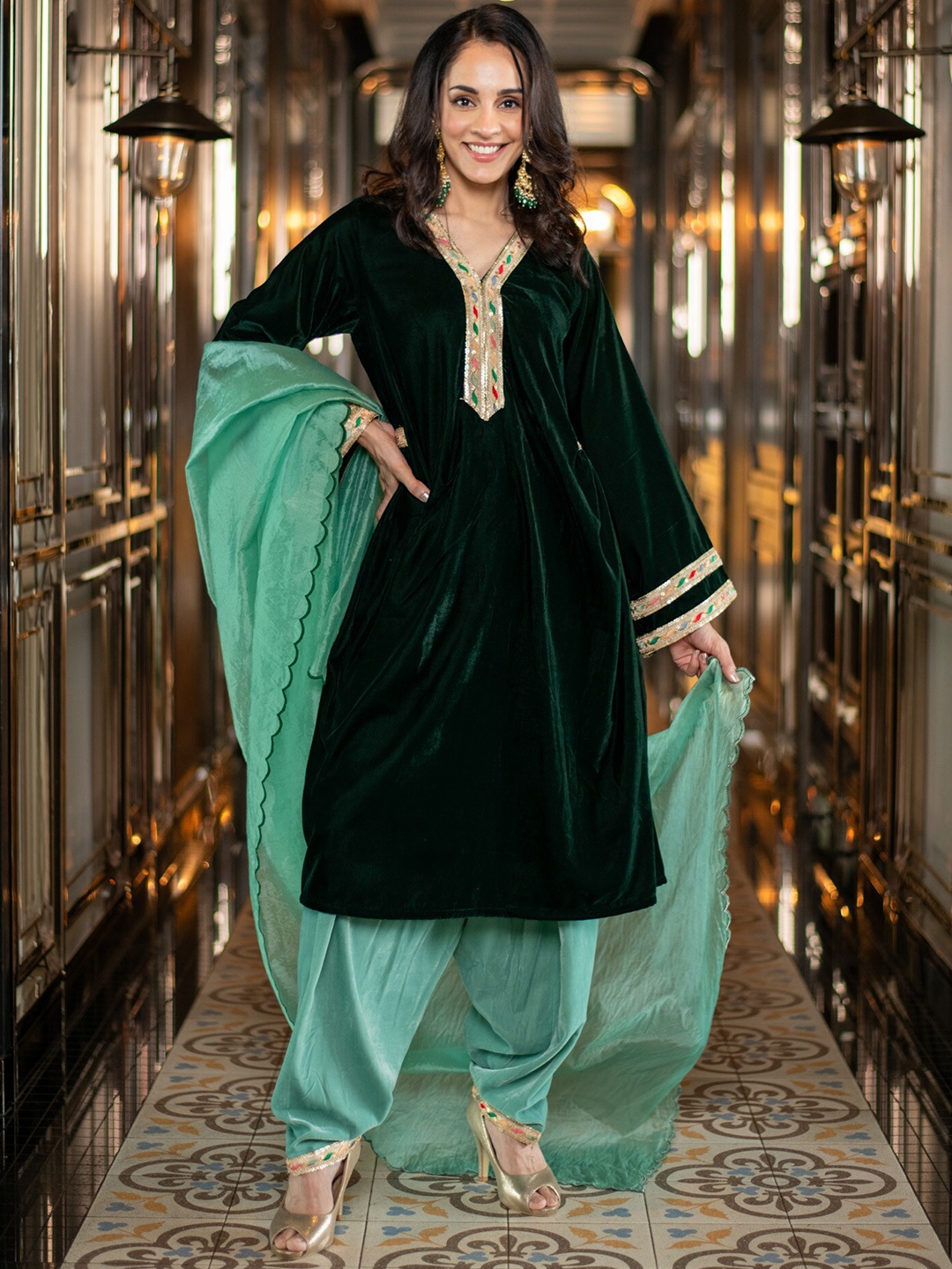 

Label Shaurya Sanadhya Sequinned Velvet A-Line Kurta With Salwar & Dupatta, Green