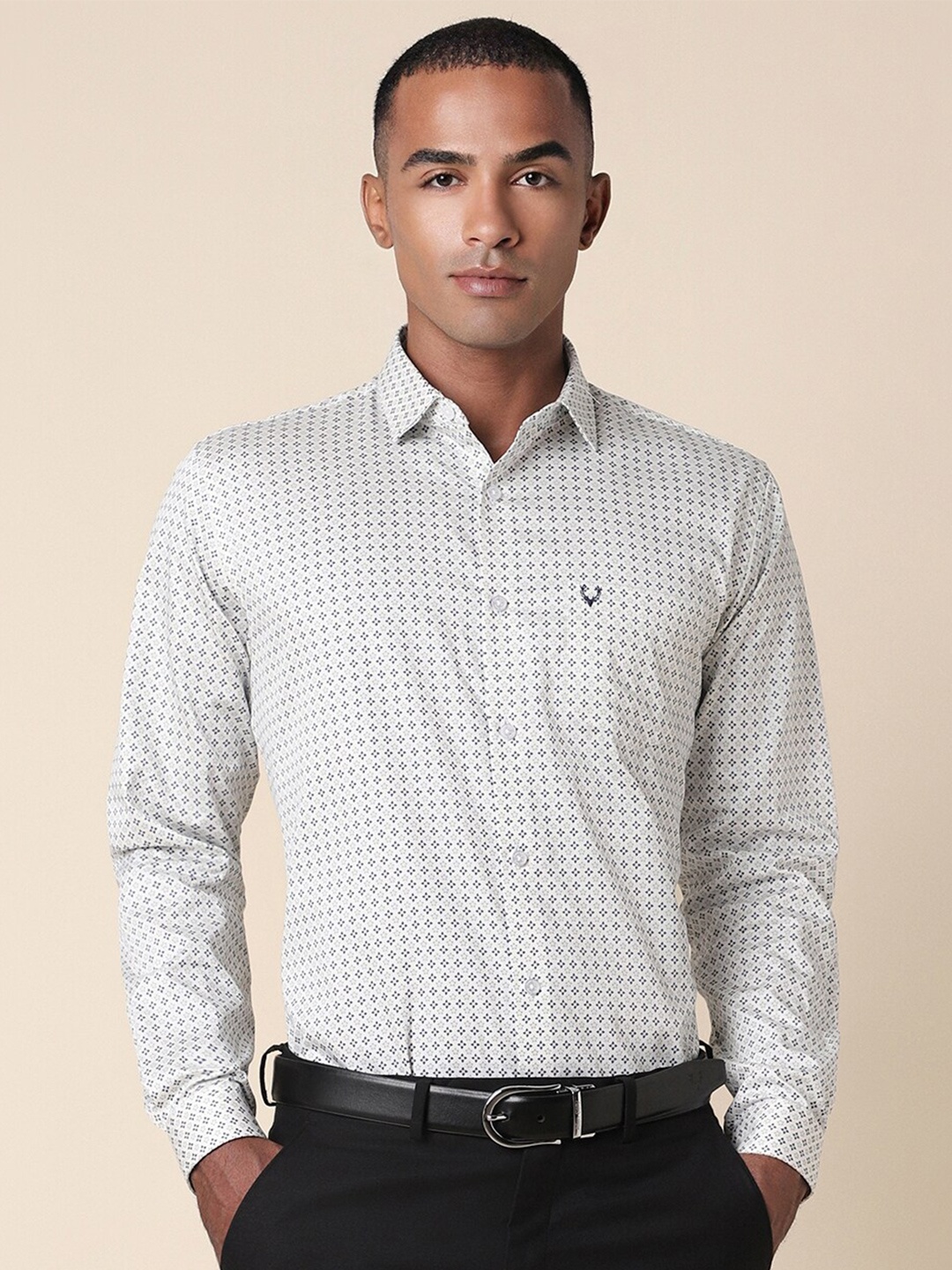

Allen Solly Checked Spread Collar Curved Cotton Slim Fit Formal Shirt, White