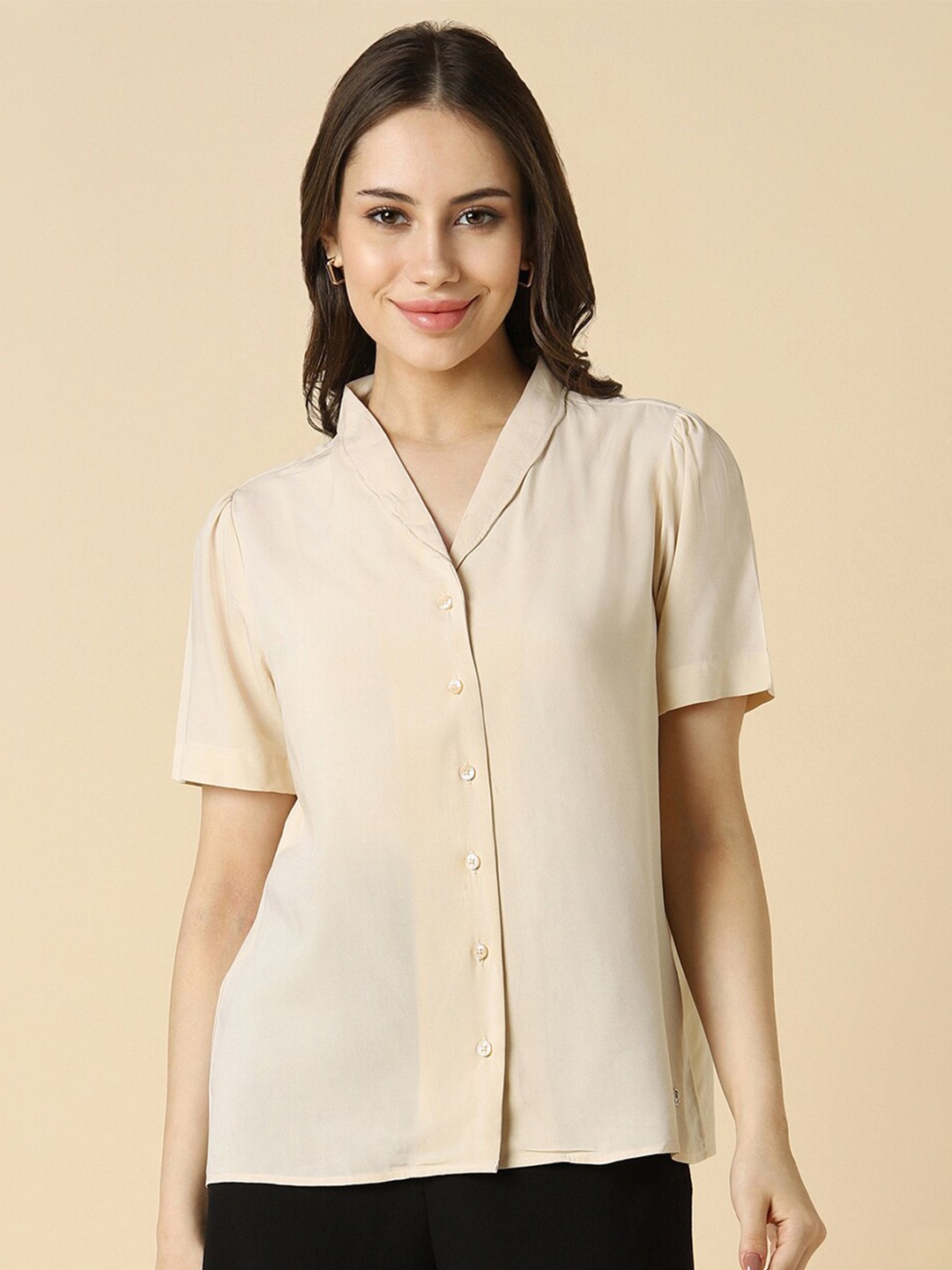 

Allen Solly Woman Spread Collar Short Sleeves Regular Fit Formal Shirt, Beige