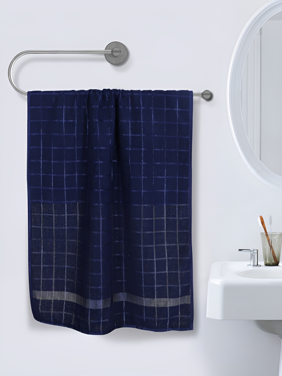 

Aura Navy Blue Printed Microfiber 350 GSM Bath Towel