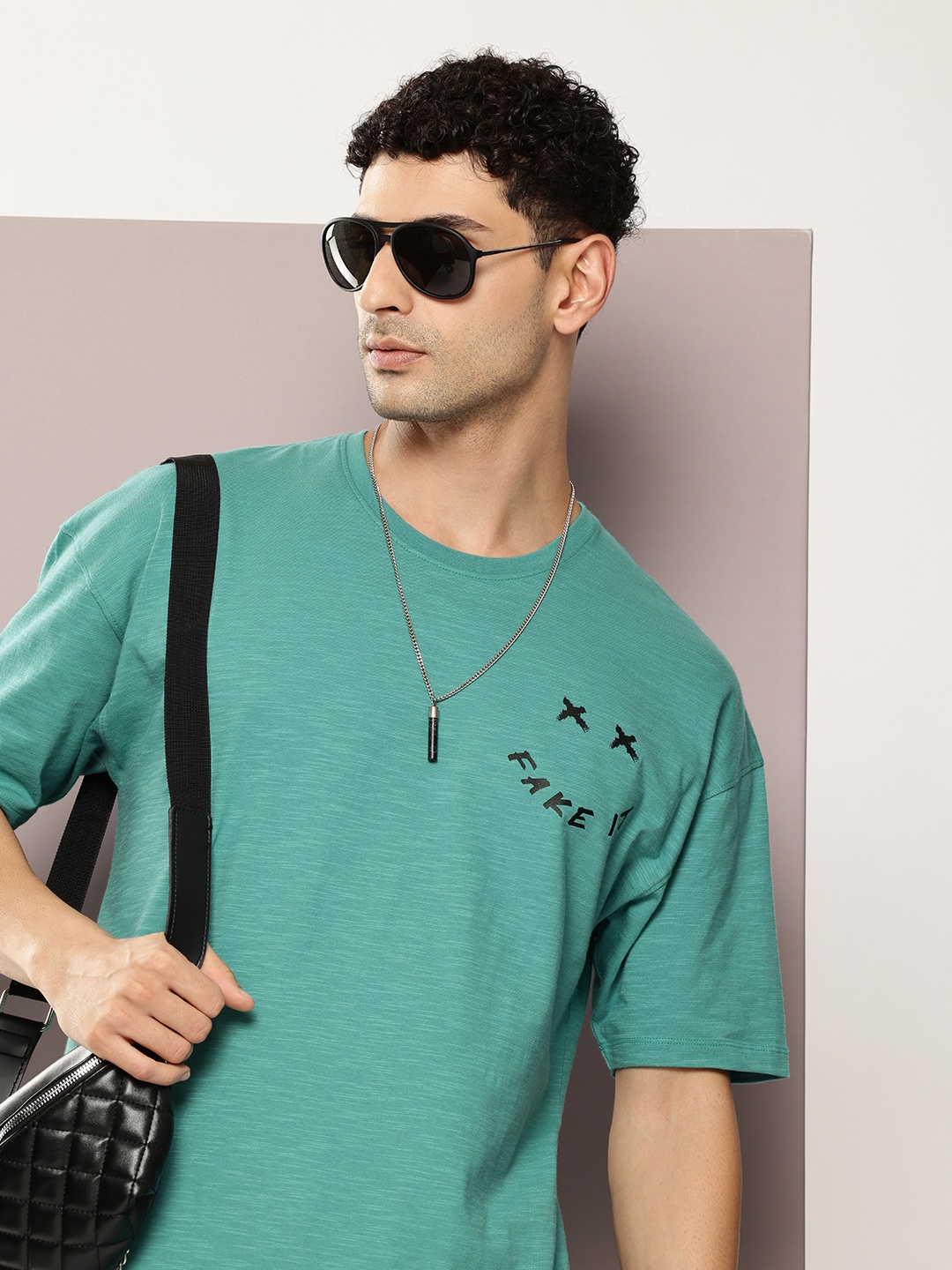 

Kook N Keech Men Printed Drop-Shoulder Sleeves Oversized Pure Cotton T-shirt, Teal