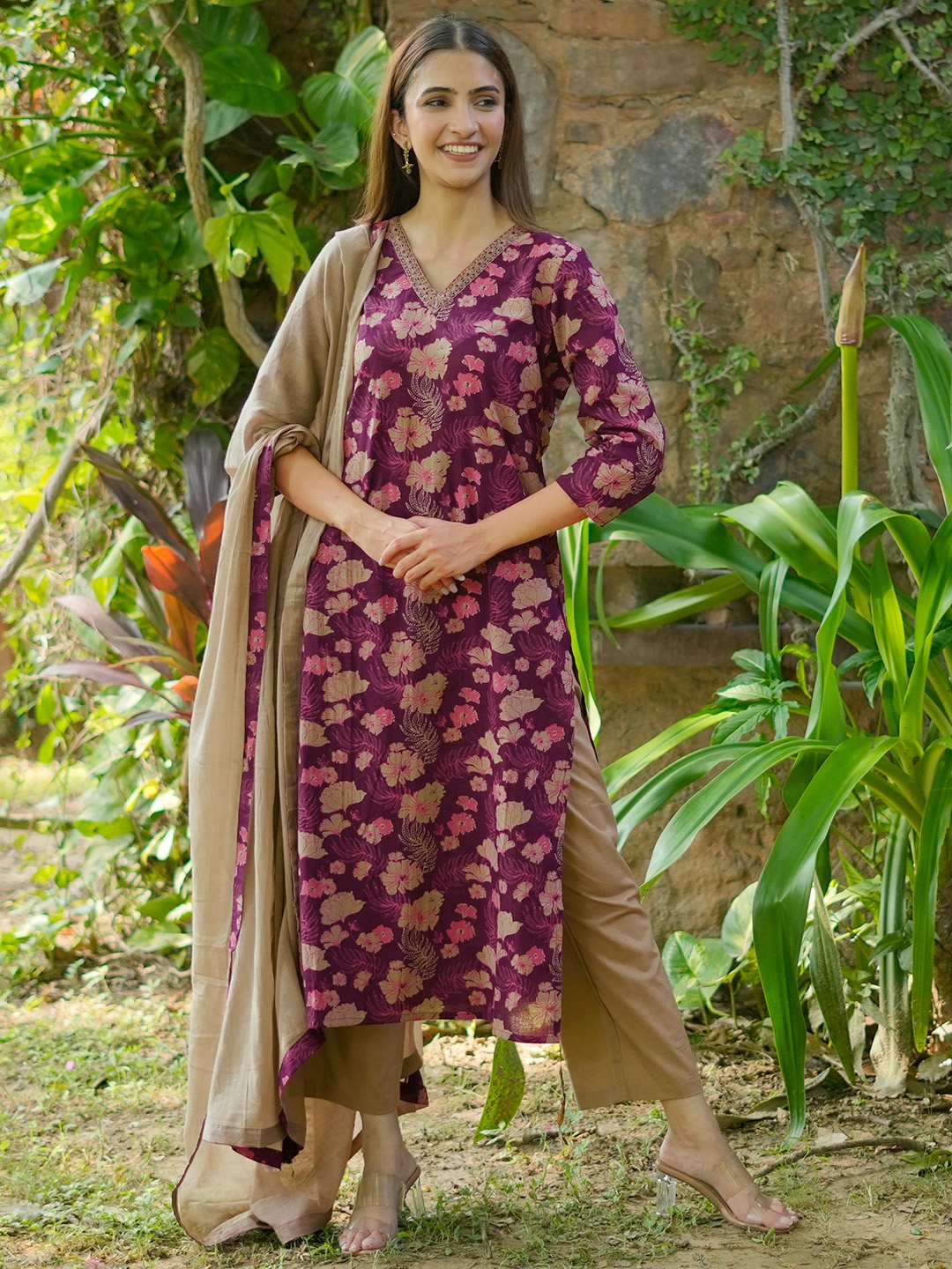 

Libas Floral Printed V-Neck Pure Cotton Kurta with Palazzos & With Dupatta, Burgundy
