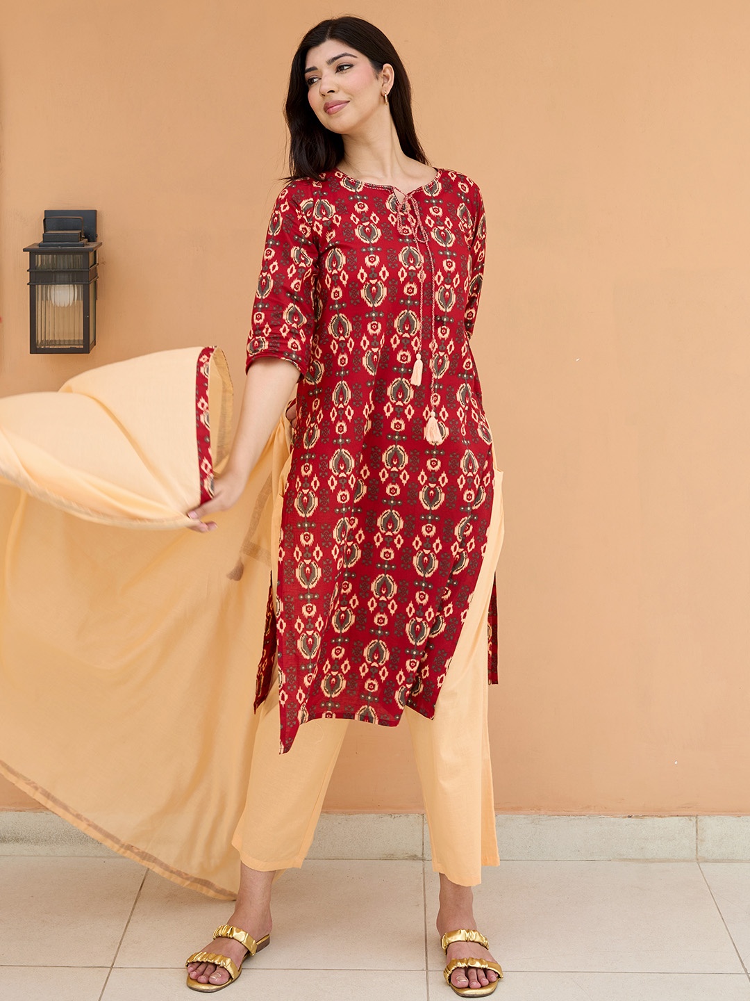 

Libas Ethnic Motifs Printed Pure Cotton Kurta with Trousers & With Dupatta, Maroon