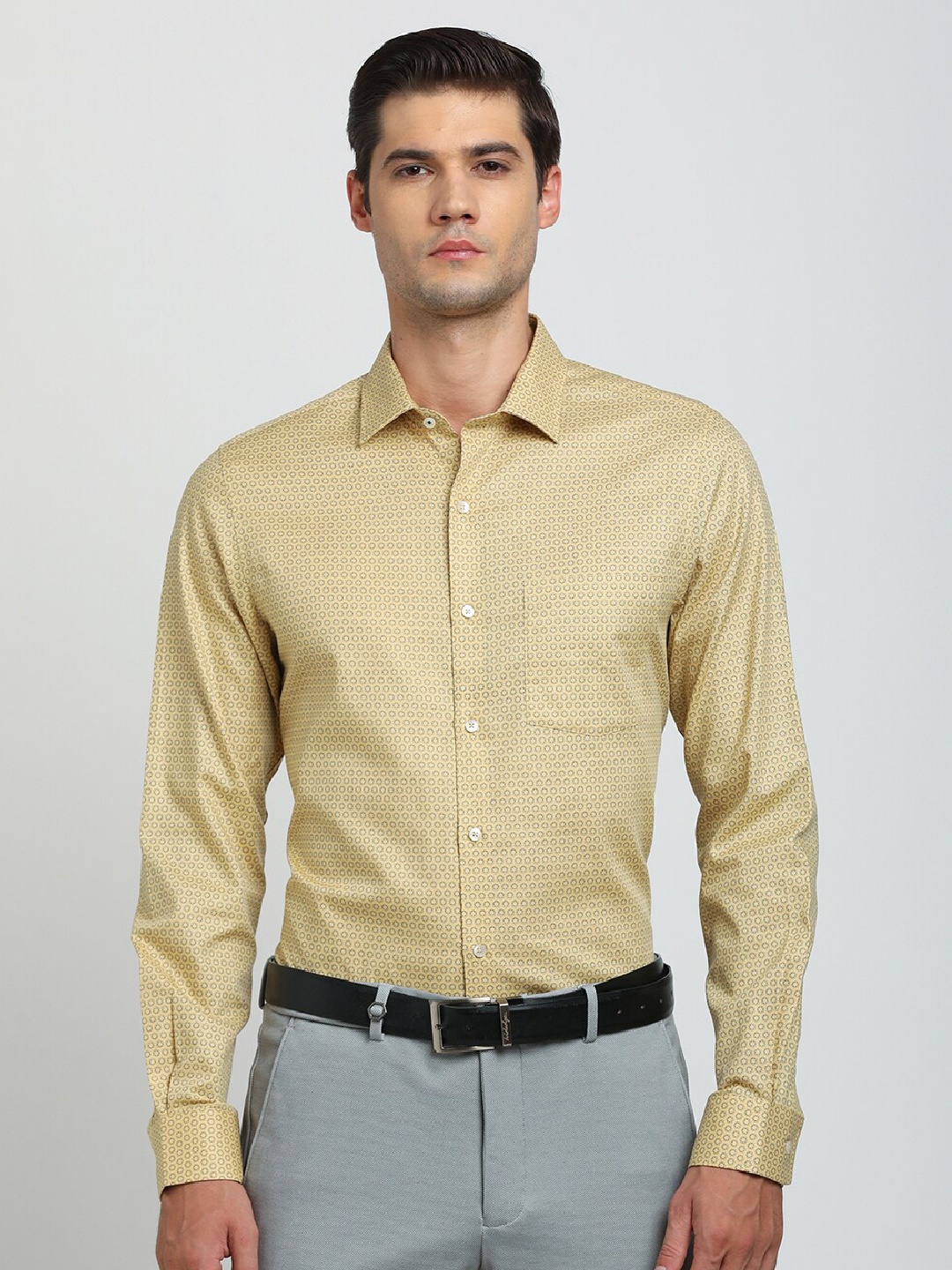 

Turtle Summer Classic Printed Slim Fit Spread Collar Formal Shirt, Yellow