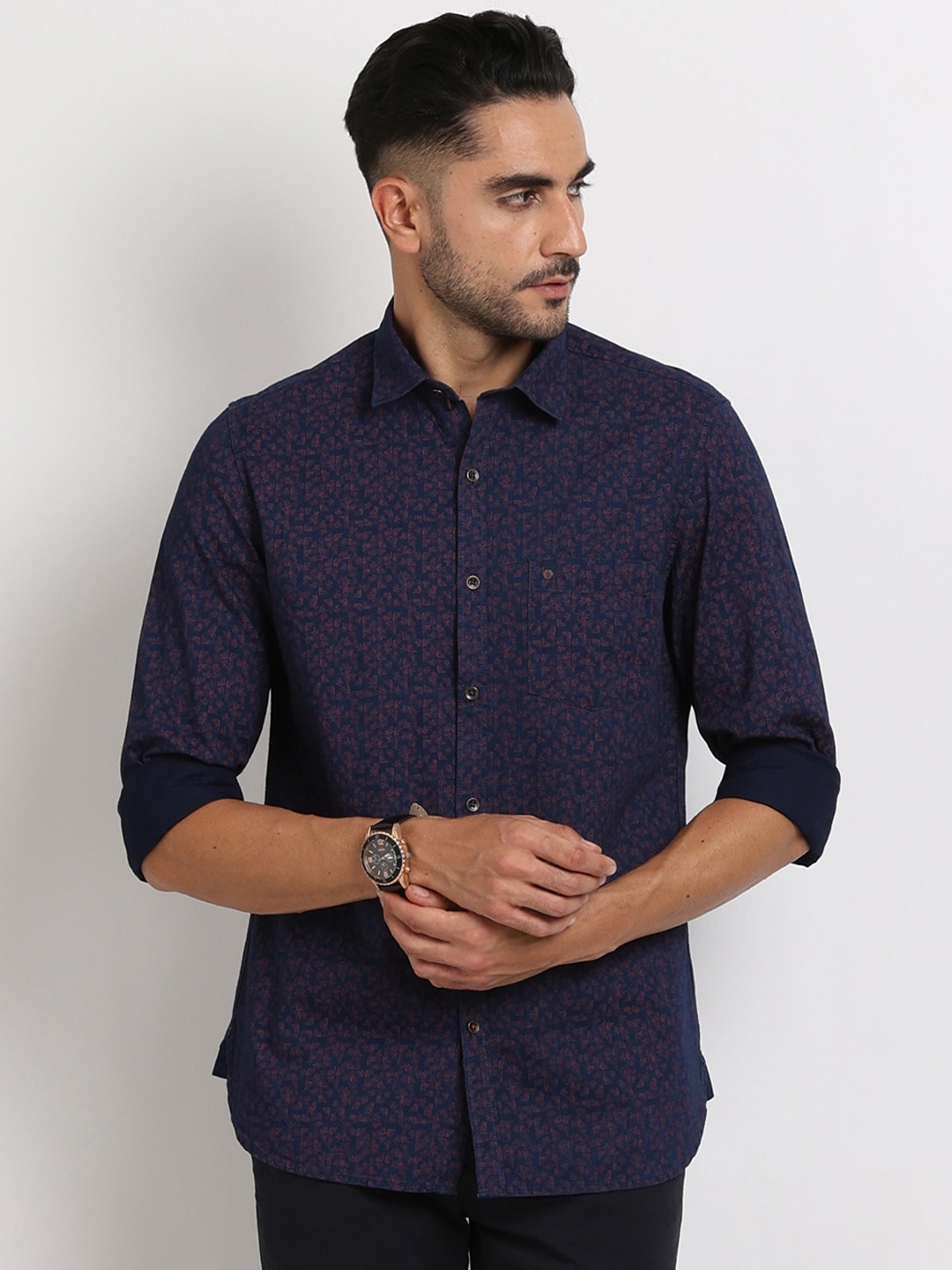 

Turtle Relaxed Slim Fit Floral Printed Spread Collar Cotton Shirt, Navy blue