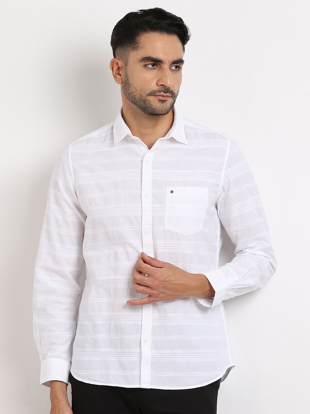 

Turtle Relaxed Slim Fit Striped Spread Collar Cotton Shirt, White